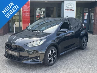 Toyota Yaris Hybrid 115 DYNAMIC NIEUW DIRECT LEVERBAAR! STOEL/STUURVERW BLIND SPORT PARK-SENSOREN KEYLESS 16'' LM-VELGEN CAMERA APPLE/ANDROID NAVI CLIMA AD-CRUISE
