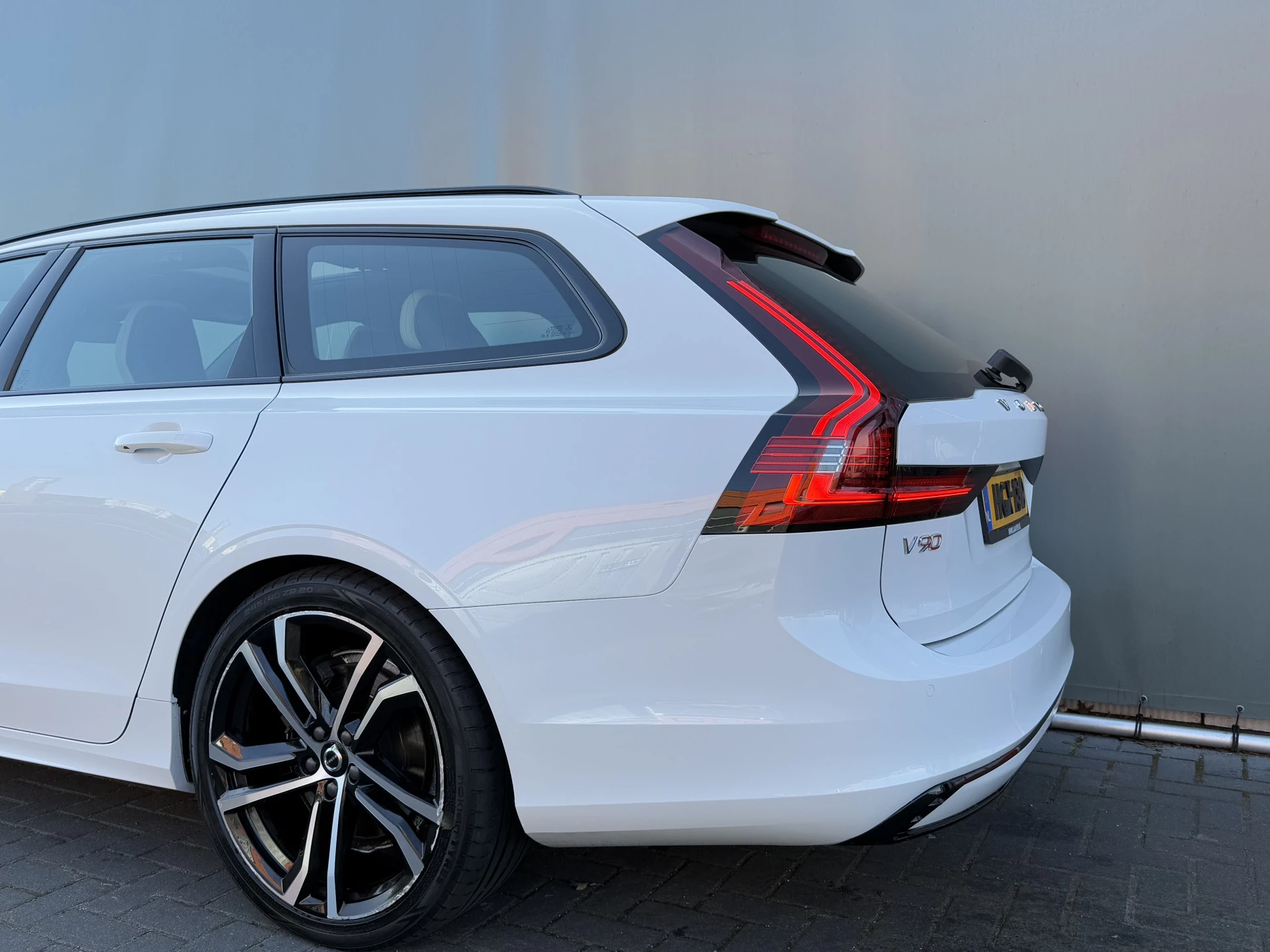 Hoofdafbeelding Volvo V90