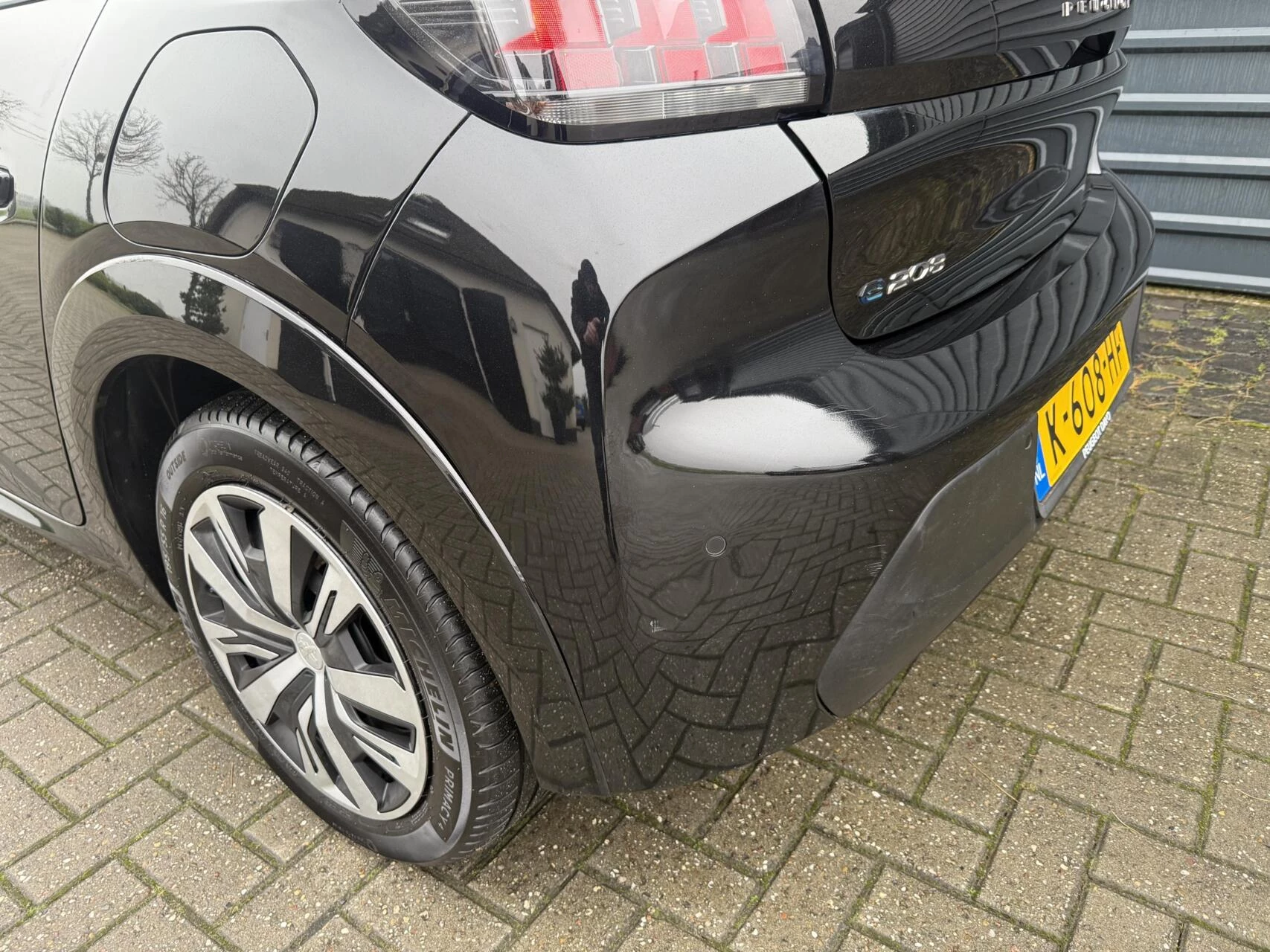 Hoofdafbeelding Peugeot e-208