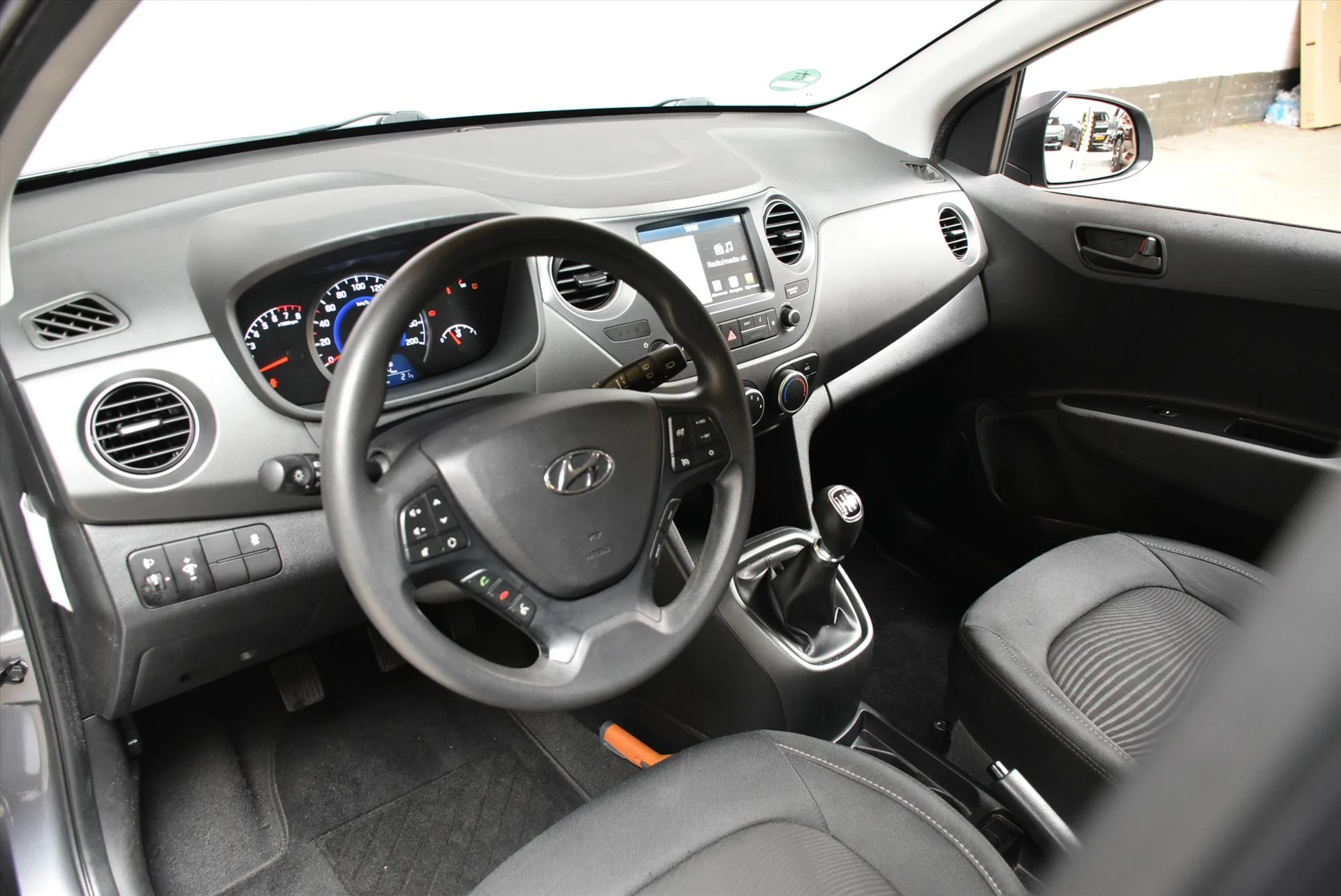 Hoofdafbeelding Hyundai i10