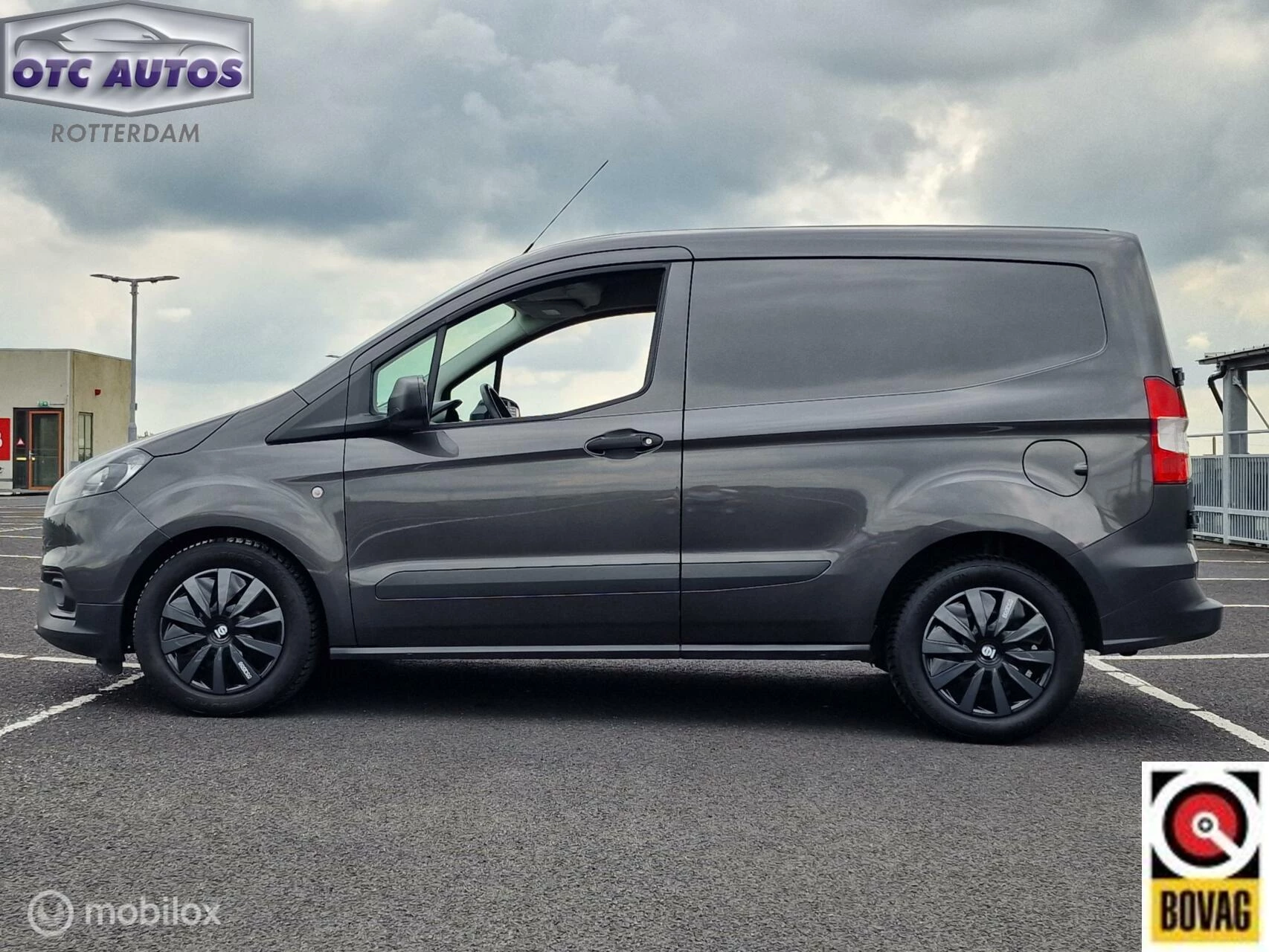 Hoofdafbeelding Ford Transit Courier