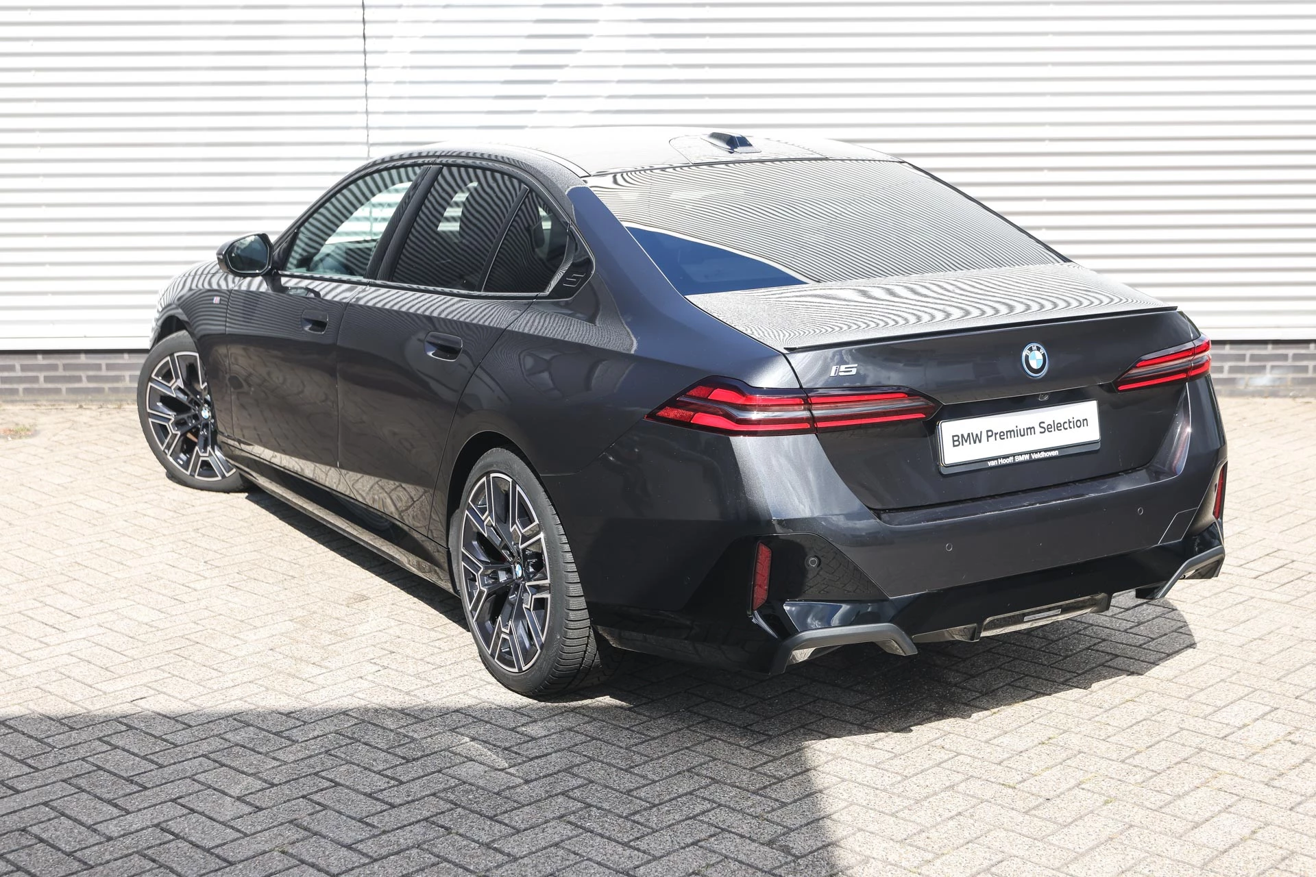 Hoofdafbeelding BMW i5