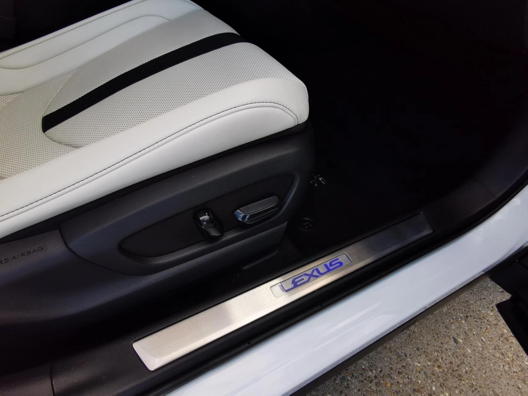 Hoofdafbeelding Lexus UX