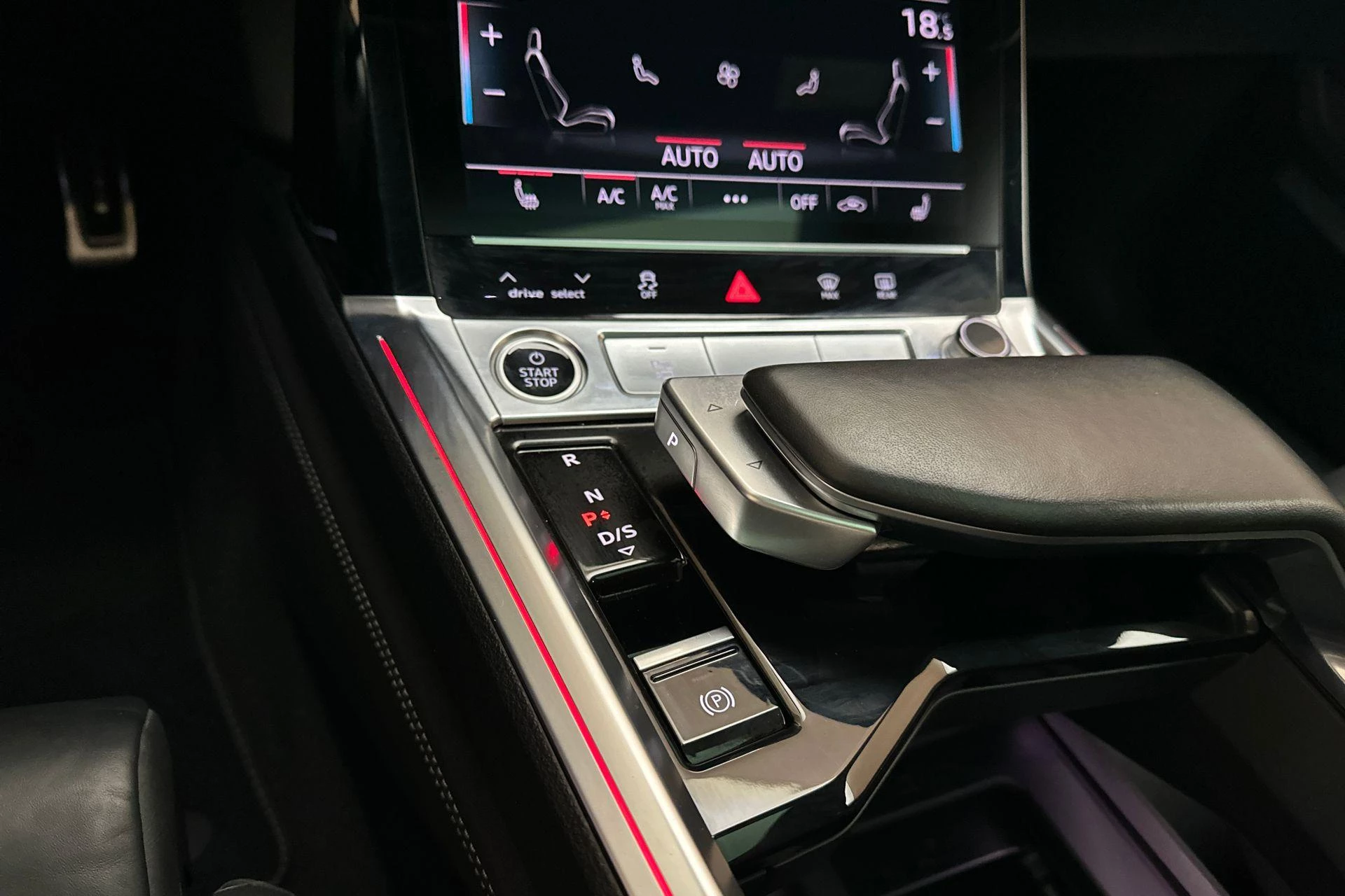 Hoofdafbeelding Audi Q8 Sportback e-tron