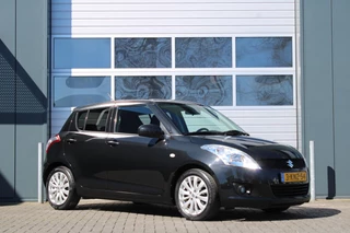 Suzuki Swift 1.2 Exclusive EASSS 5-Deurs Clima/Cruise/Stoelverwarming/Keyless/RadioCD.USB/16"LM/Dealeronderhouden/APK:22-05-2027