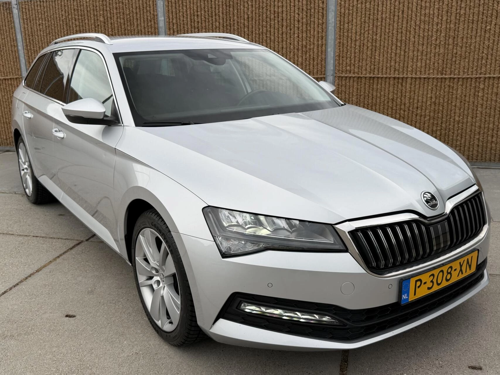 Hoofdafbeelding Škoda Superb