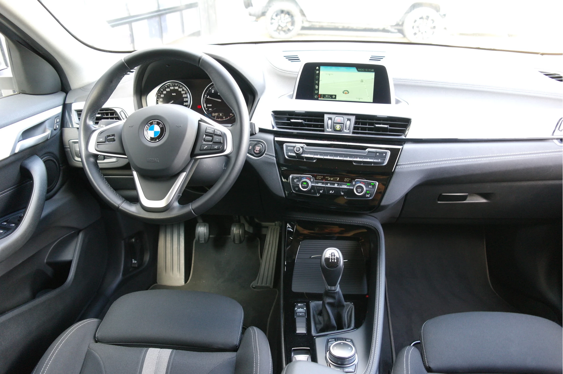 Hoofdafbeelding BMW X2