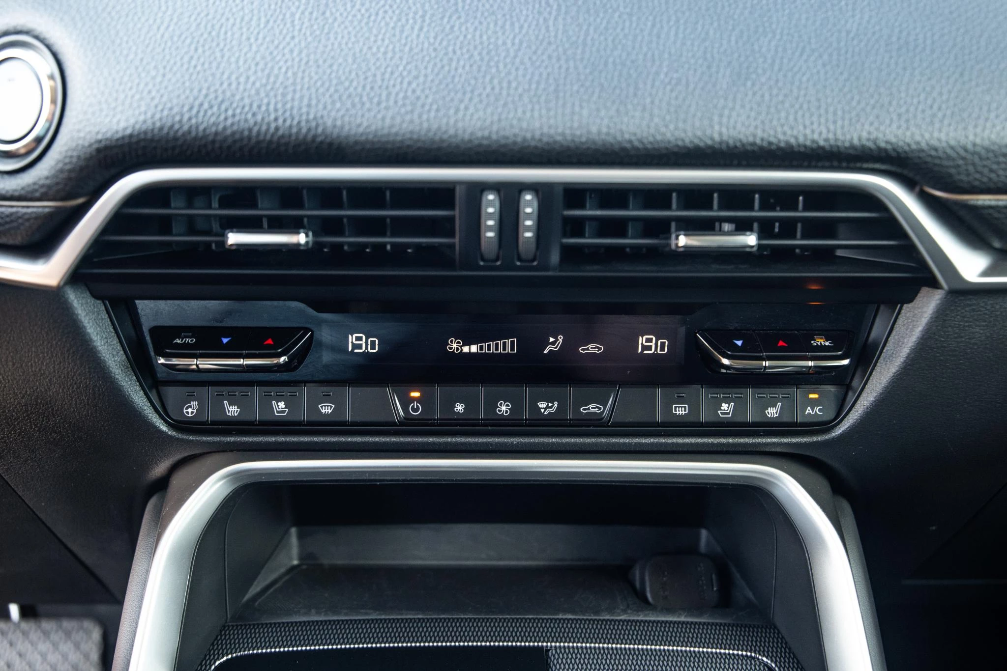 Hoofdafbeelding Mazda CX-60