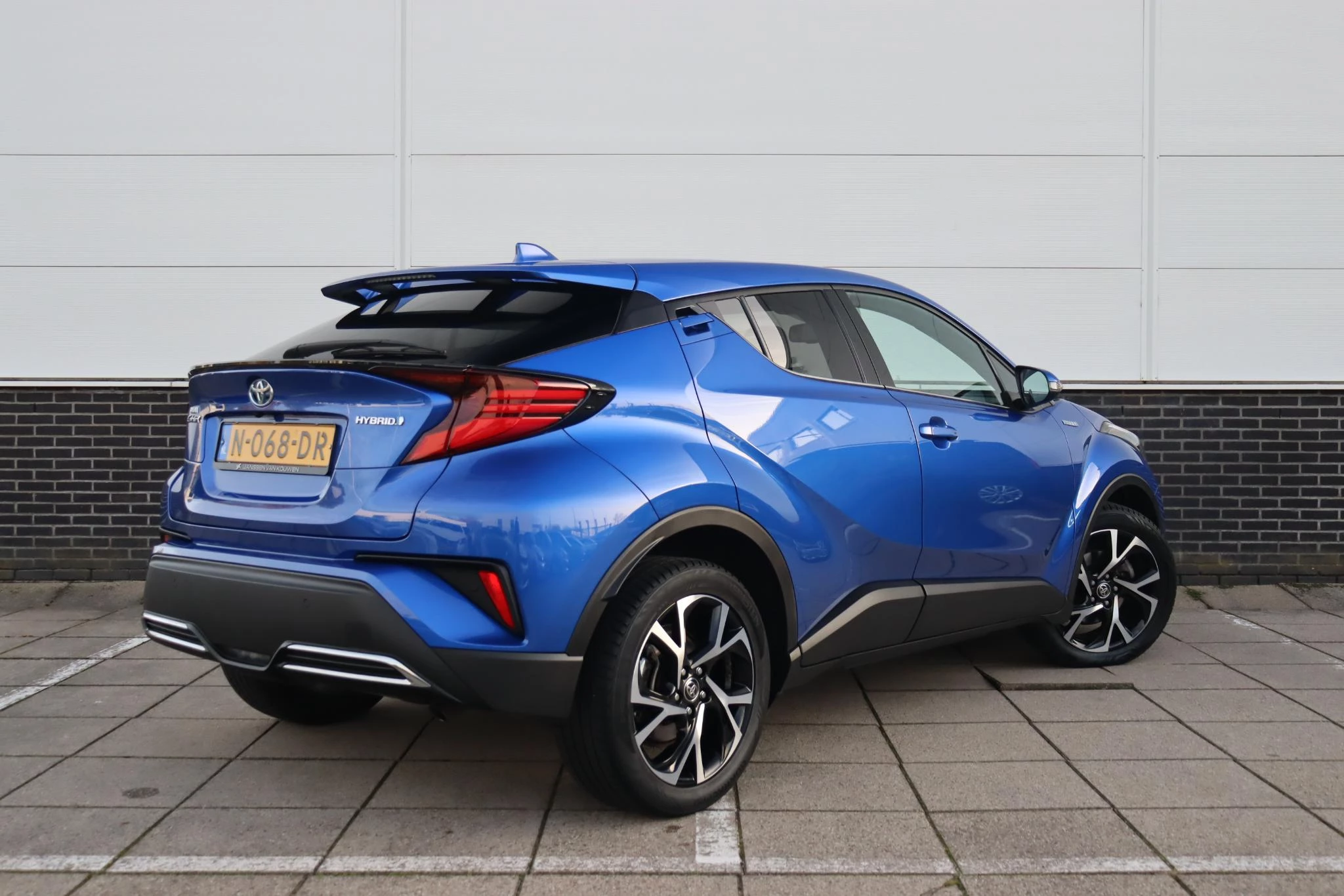 Hoofdafbeelding Toyota C-HR