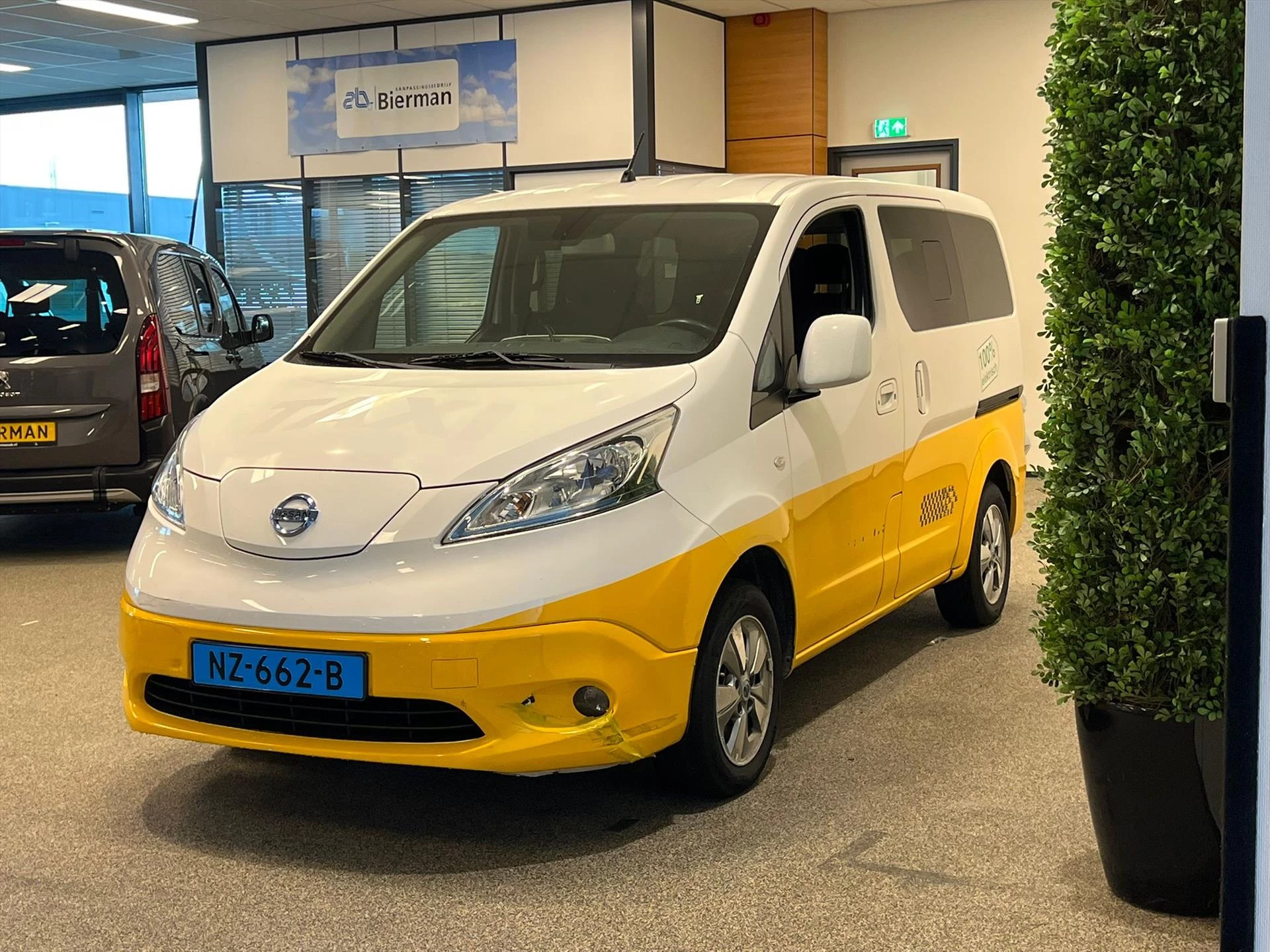 Hoofdafbeelding Nissan NV200