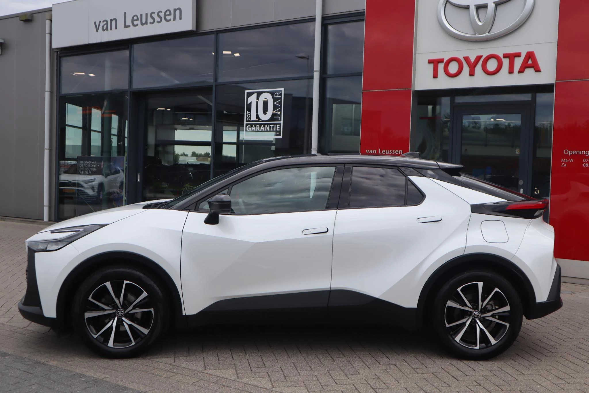 Hoofdafbeelding Toyota C-HR
