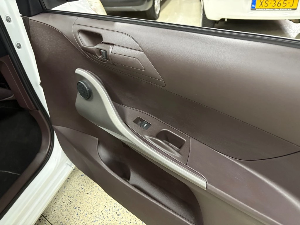 Hoofdafbeelding Toyota iQ