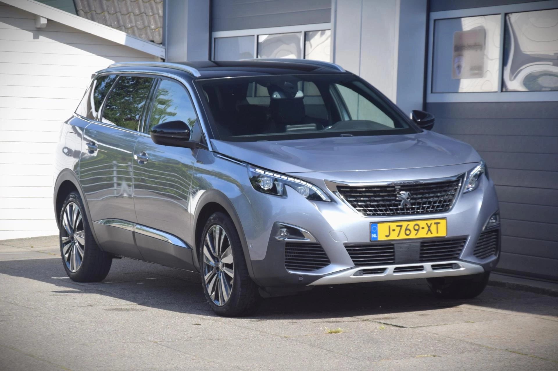 Hoofdafbeelding Peugeot 5008