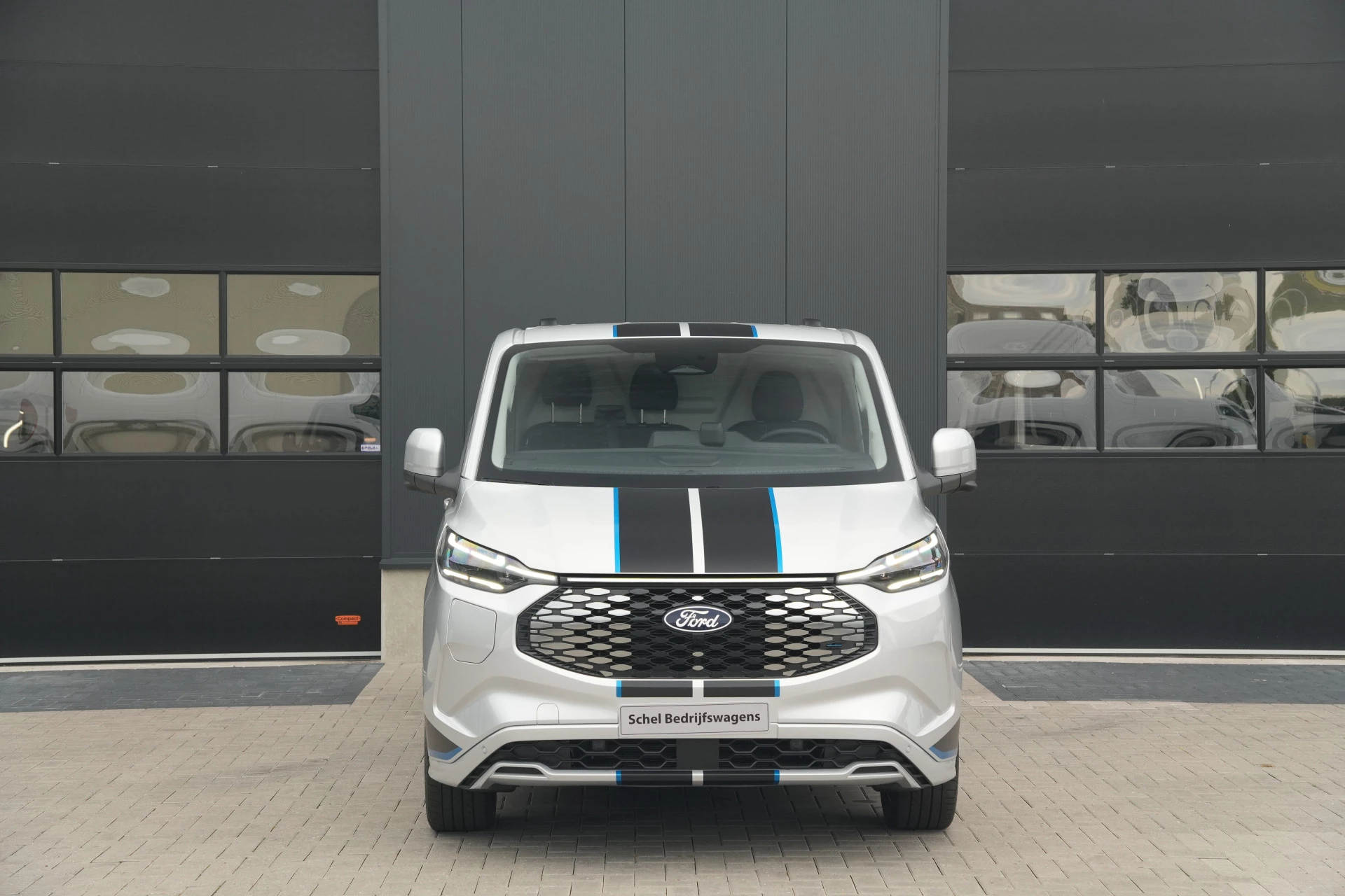 Hoofdafbeelding Ford E-Transit Custom