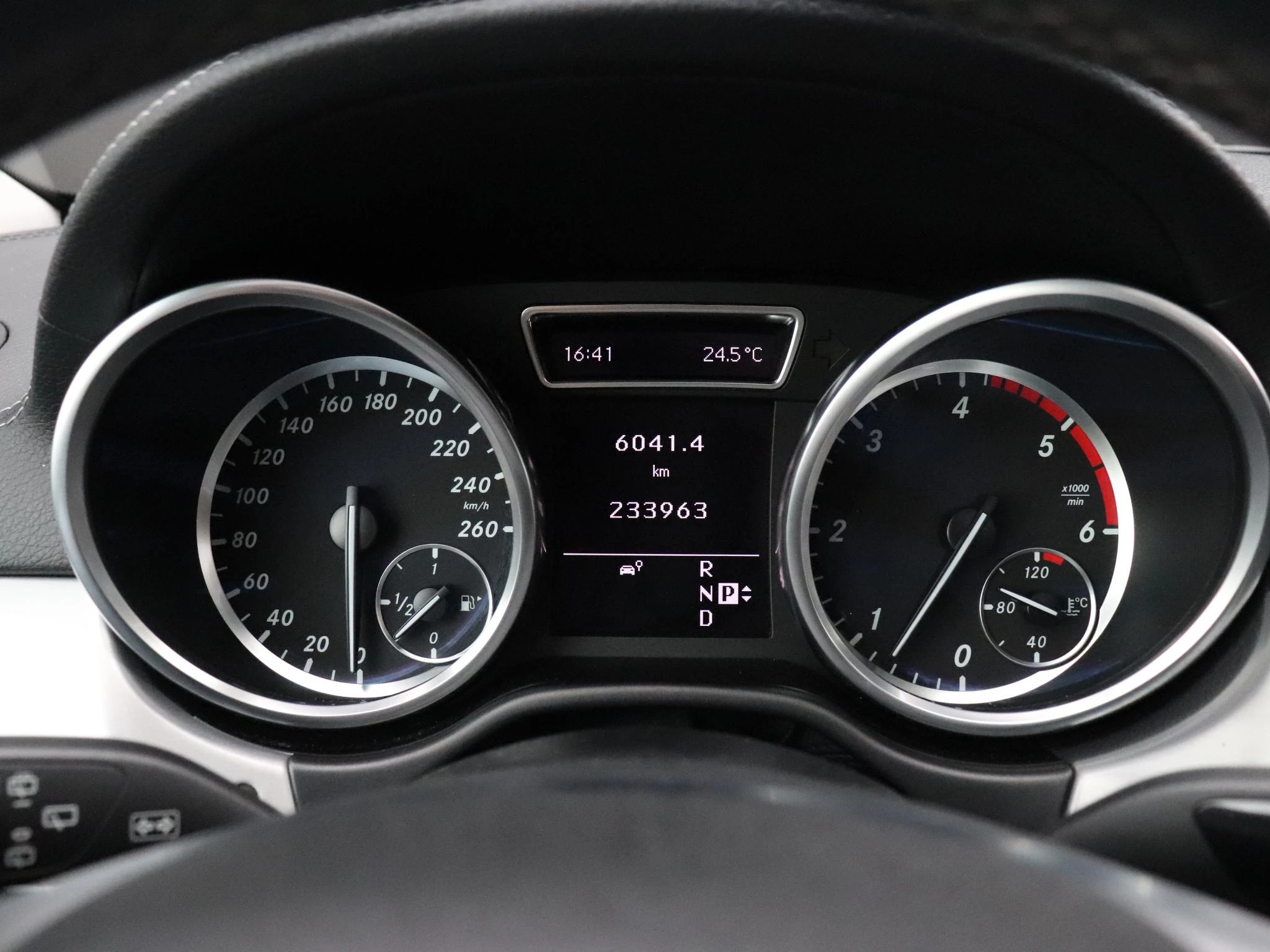 Hoofdafbeelding Mercedes-Benz M-Klasse
