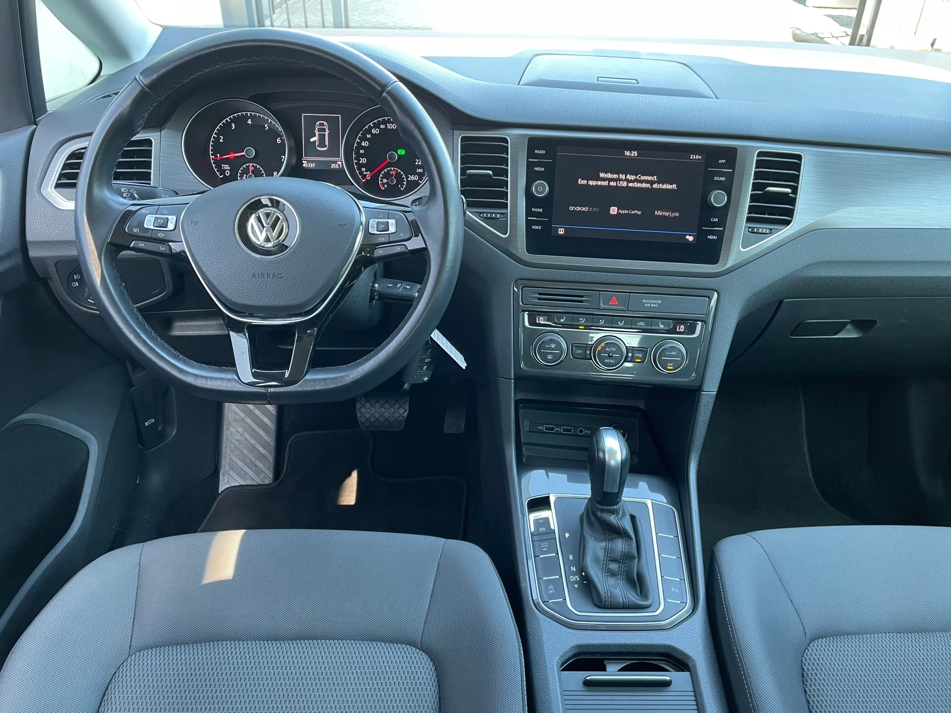 Hoofdafbeelding Volkswagen Golf Sportsvan