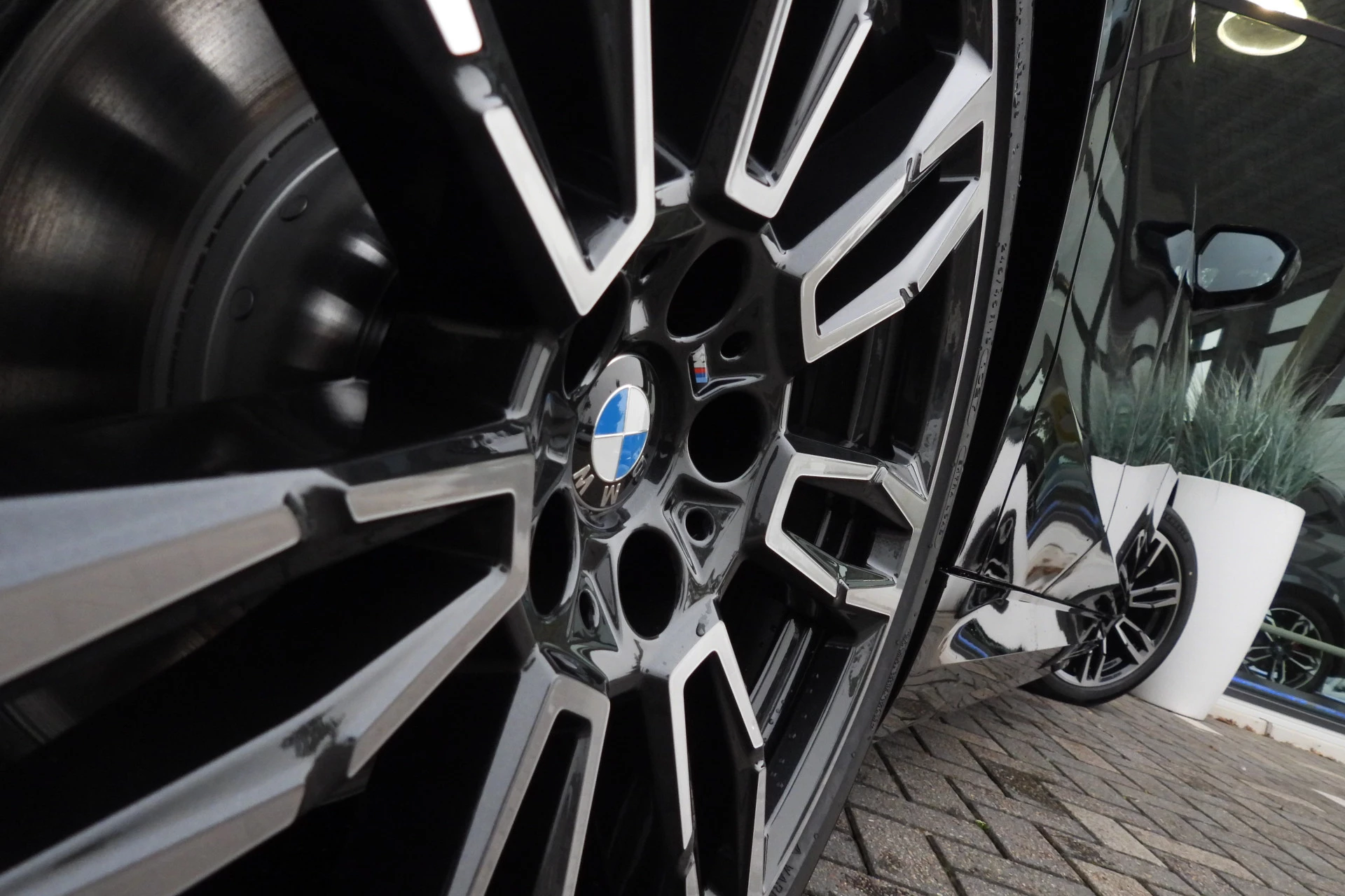 Hoofdafbeelding BMW i5