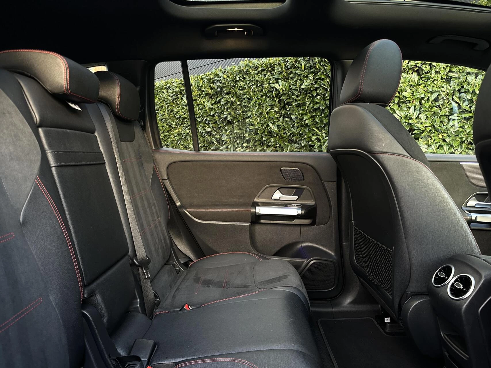 Hoofdafbeelding Mercedes-Benz EQB