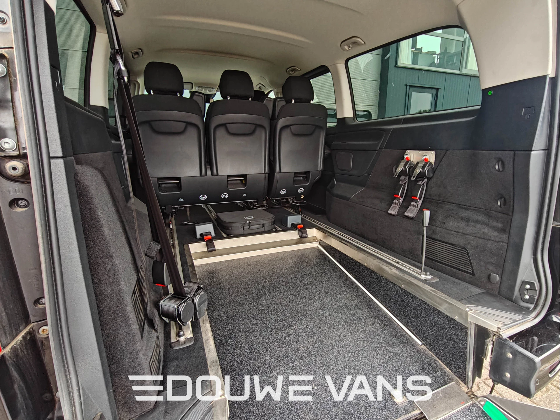 Hoofdafbeelding Mercedes-Benz EQV