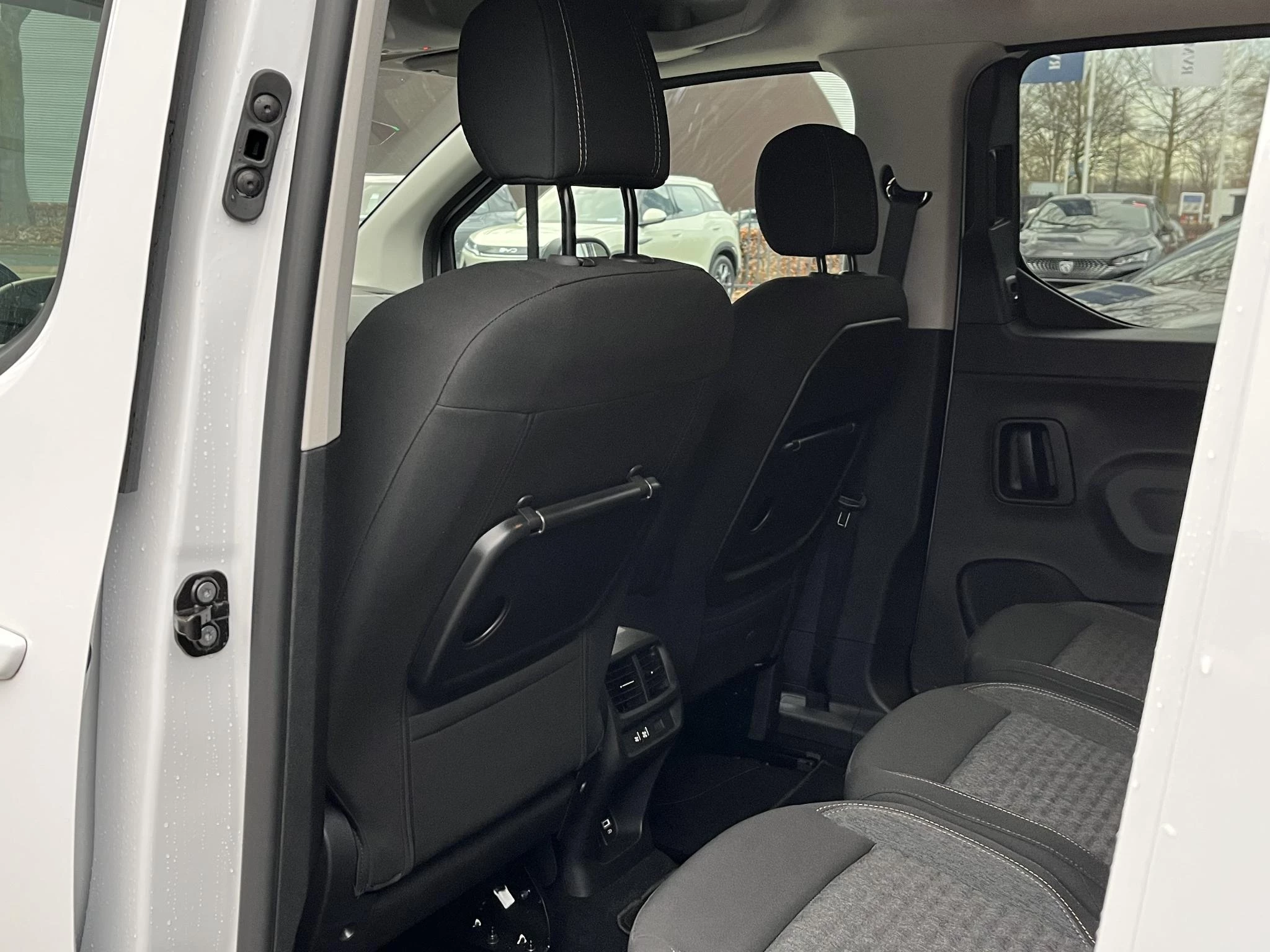 Hoofdafbeelding Peugeot e-Rifter