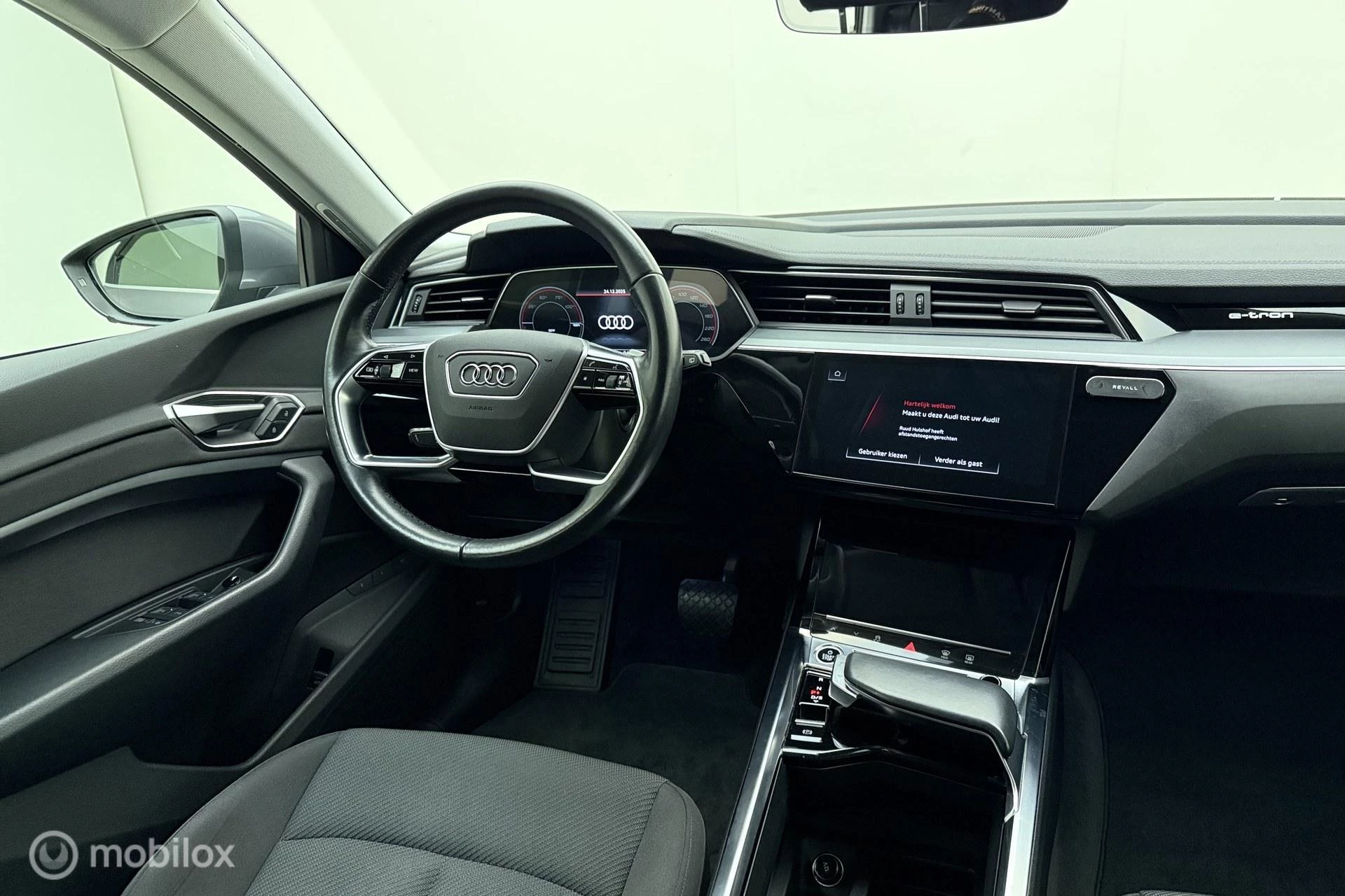 Hoofdafbeelding Audi e-tron