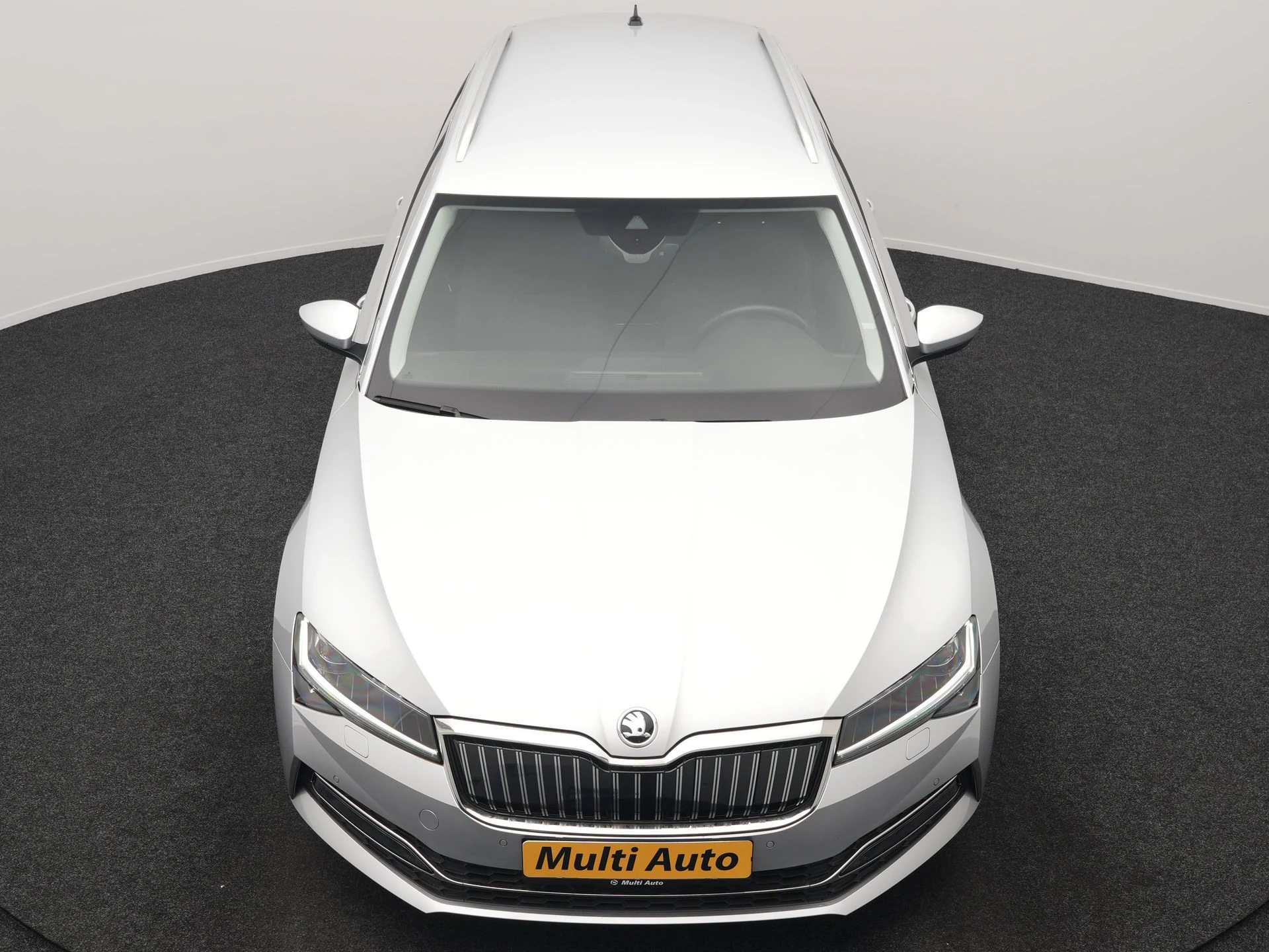 Hoofdafbeelding Škoda Superb