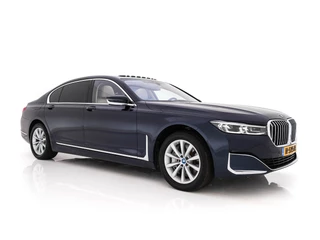 BMW 7 Serie 745Le (Plug-in) (INCL-BTW) *PANO | LEATHER | FULL-LED | HEAD-UP | BLINDSPOT | MEMORY-PACK | DIGI-COCKPIT | KEYLESS | DAB+ | CAMERA | HEATED-COMFORTSEATS | AMBIENTLIGHT | CARPLAY | SHIFTPADDLES | 18''ALU*