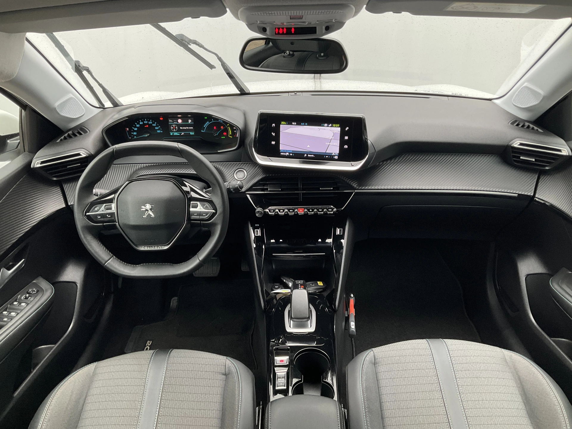 Hoofdafbeelding Peugeot e-208