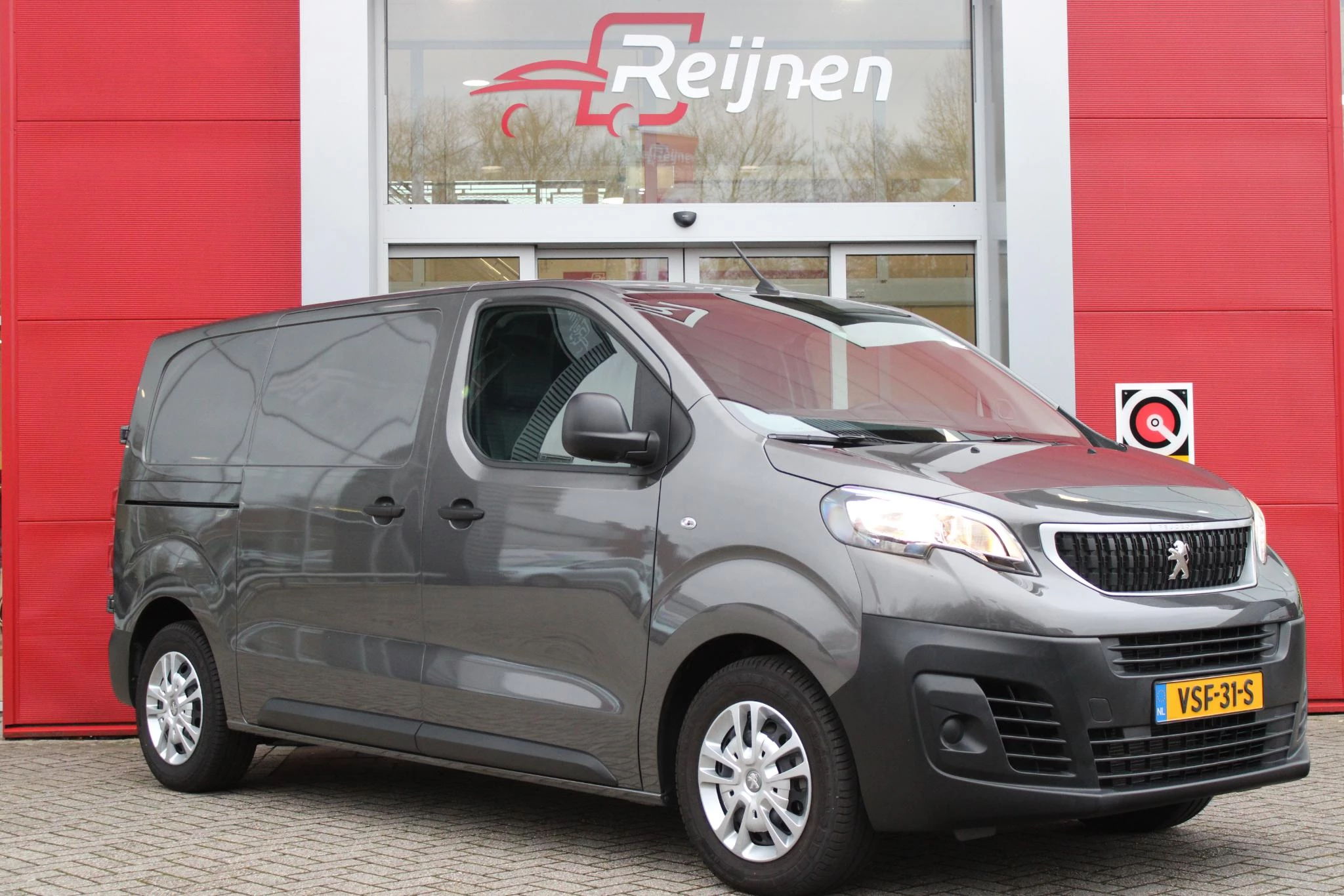Hoofdafbeelding Peugeot e-Expert