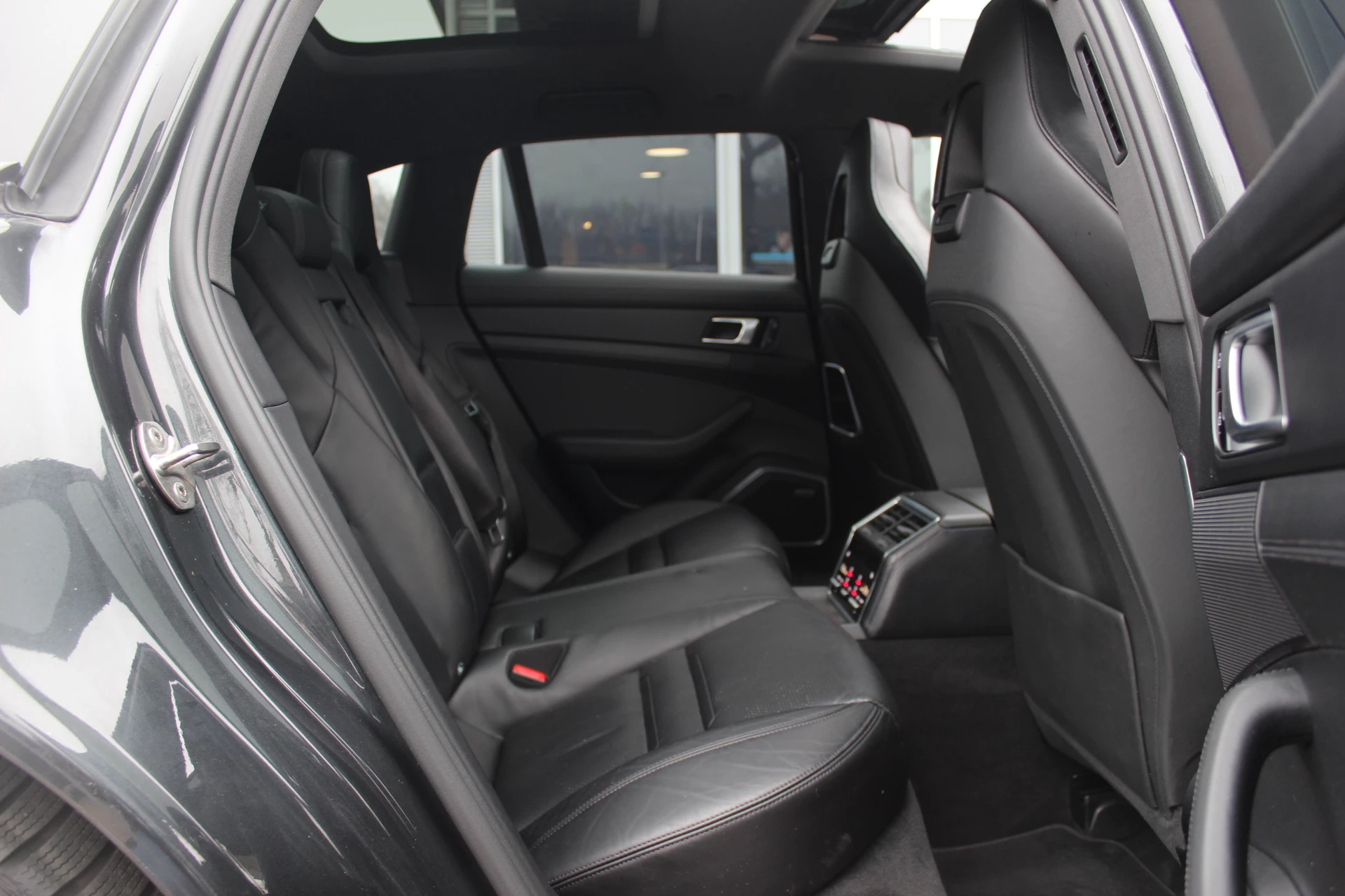 Hoofdafbeelding Porsche Panamera