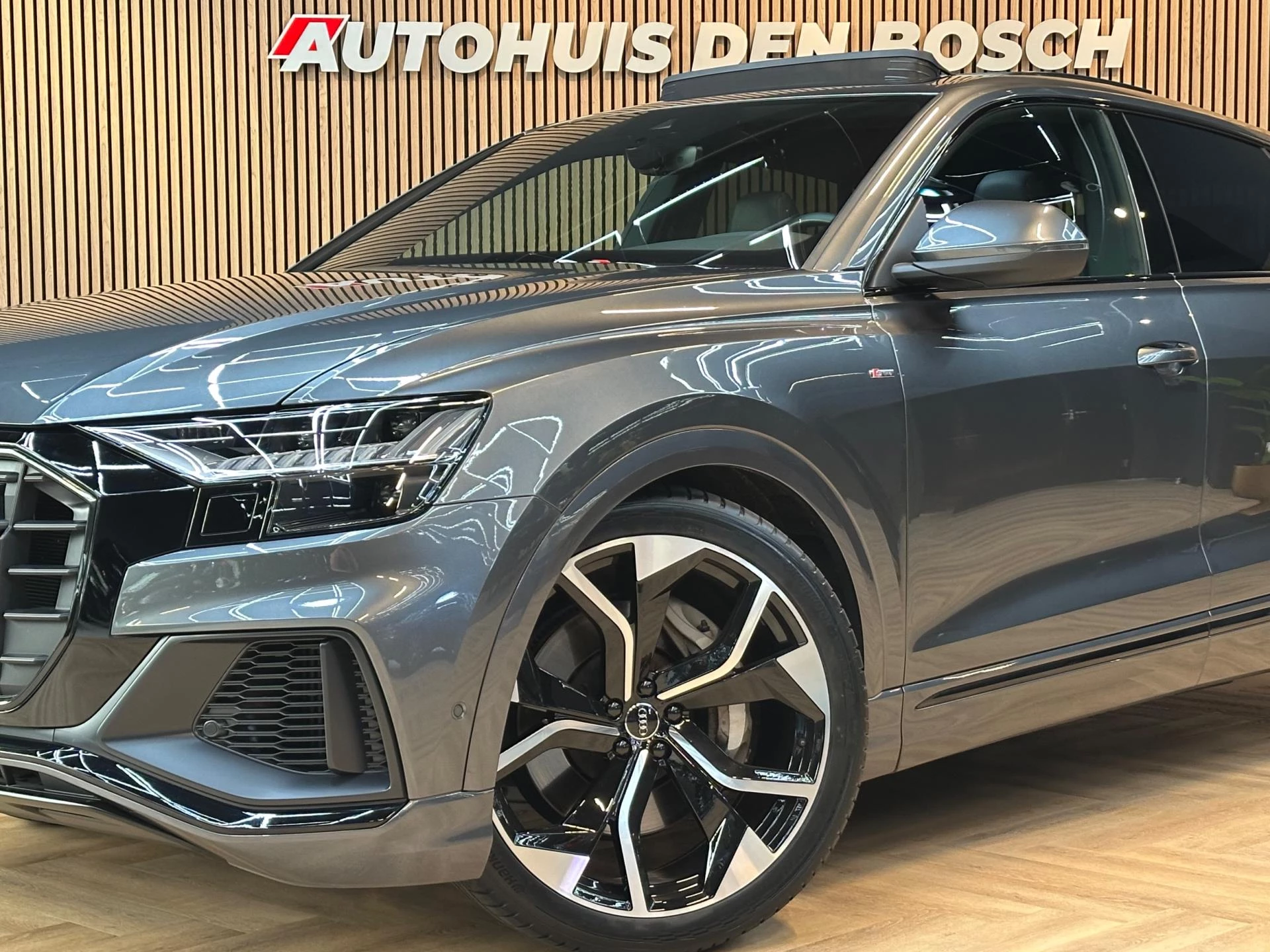 Hoofdafbeelding Audi Q8
