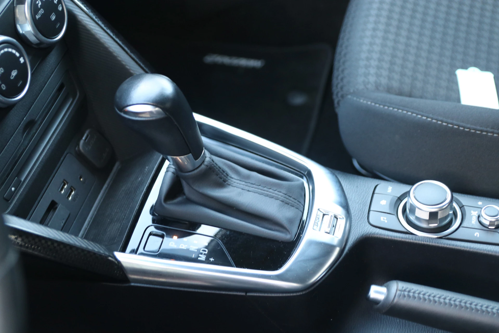 Hoofdafbeelding Mazda 2