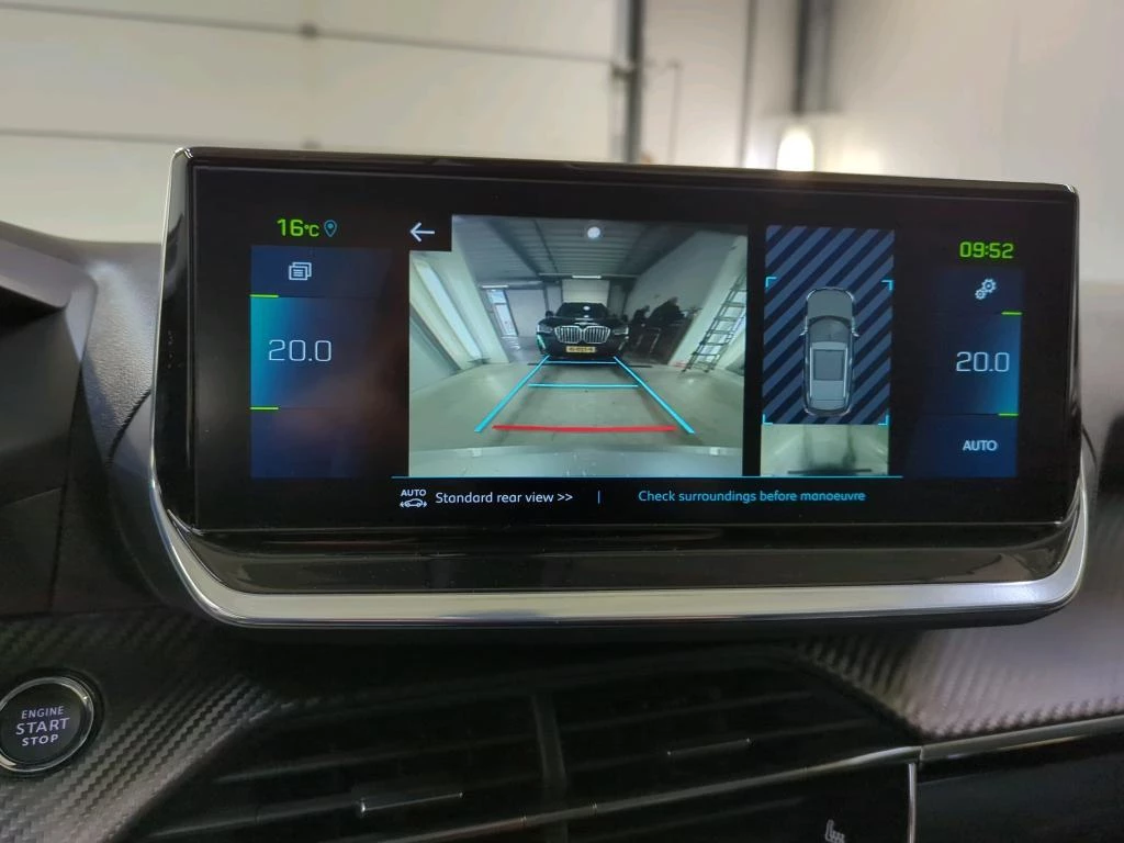 Hoofdafbeelding Peugeot e-2008