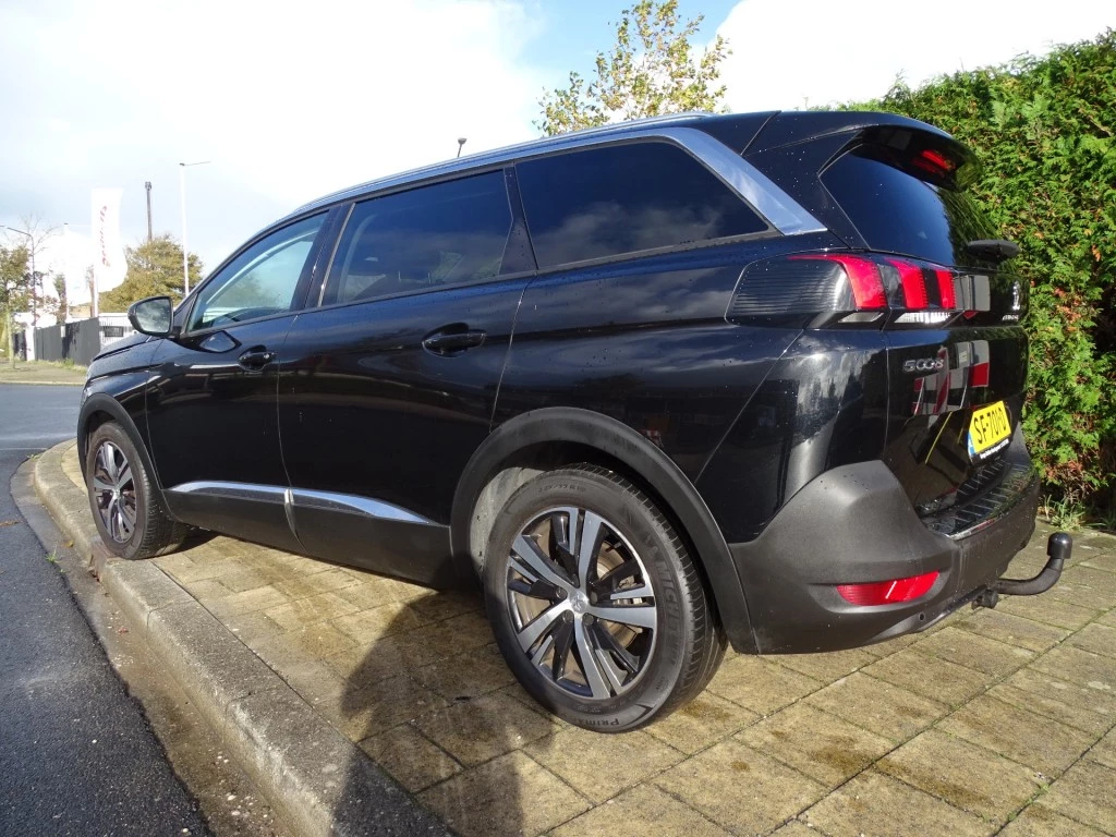Hoofdafbeelding Peugeot 5008