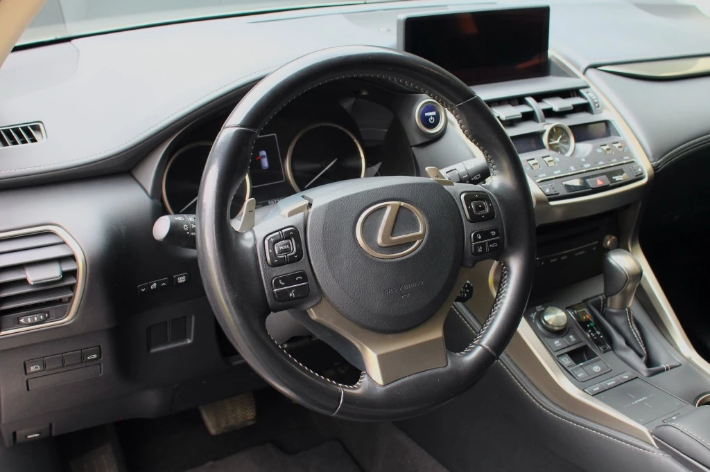 Hoofdafbeelding Lexus NX