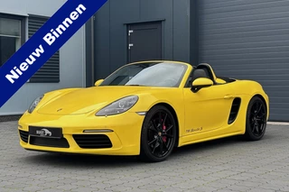 Hoofdafbeelding Porsche 718 Porsche 718 Boxster S 2.5 RACING YELLOW! SPORT CHRONO 20" PDLS