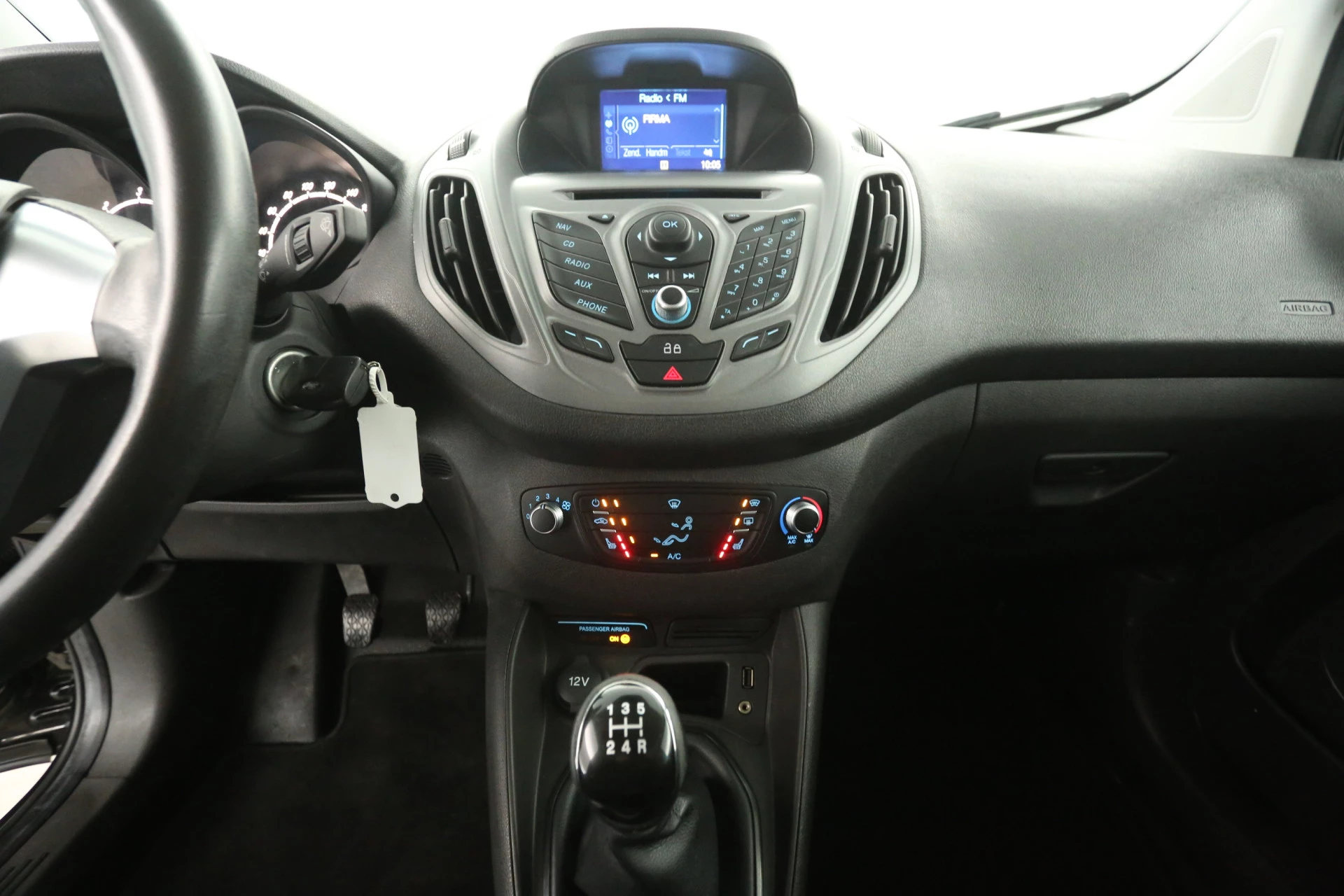Hoofdafbeelding Ford Transit Courier