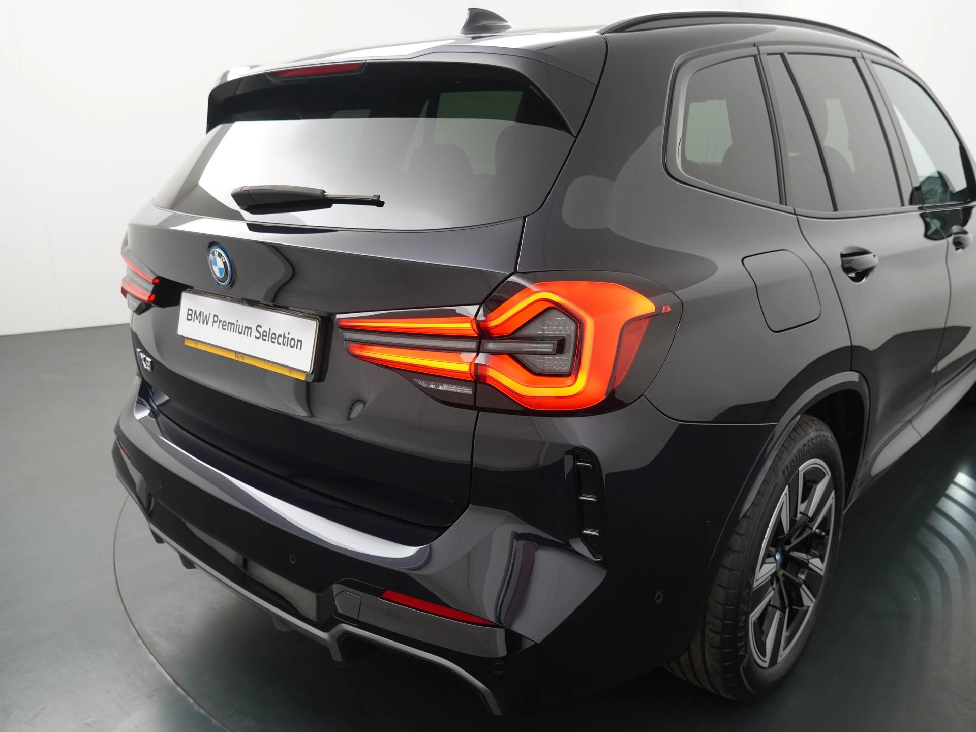 Hoofdafbeelding BMW iX3