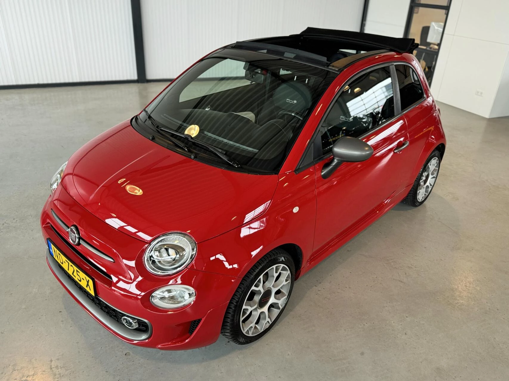 Hoofdafbeelding Fiat 500C