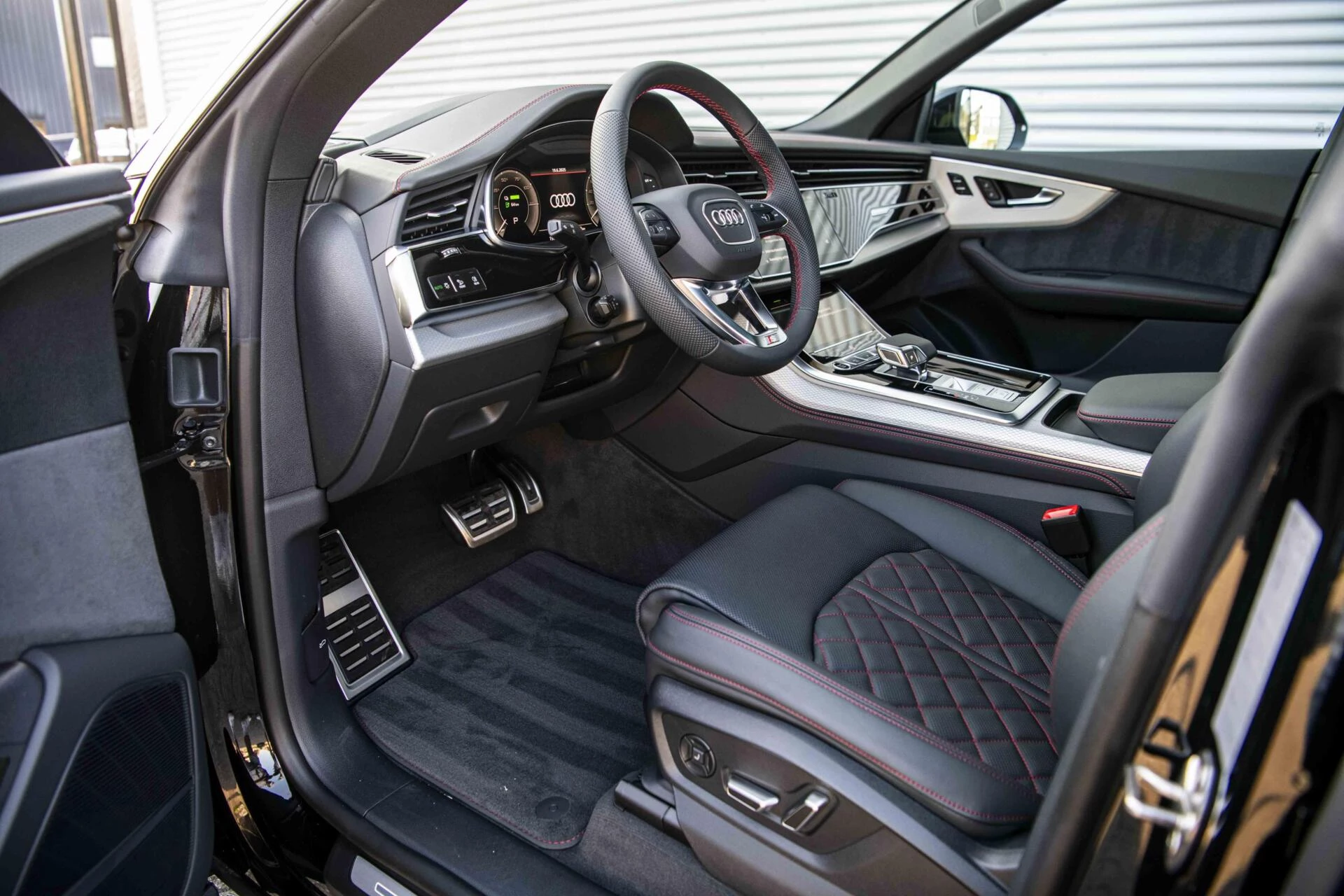 Hoofdafbeelding Audi Q8