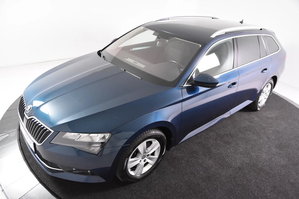 Hoofdafbeelding Škoda Superb