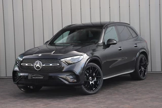 Mercedes-Benz GLC 400e AMG 4-Matic | 381PK | Luchtvering | Achterasbesturing | Massage | Sfeerverlichting | Keyles-go | Carbon | Head-up | Burmester | Stoelkoeling | 2023.