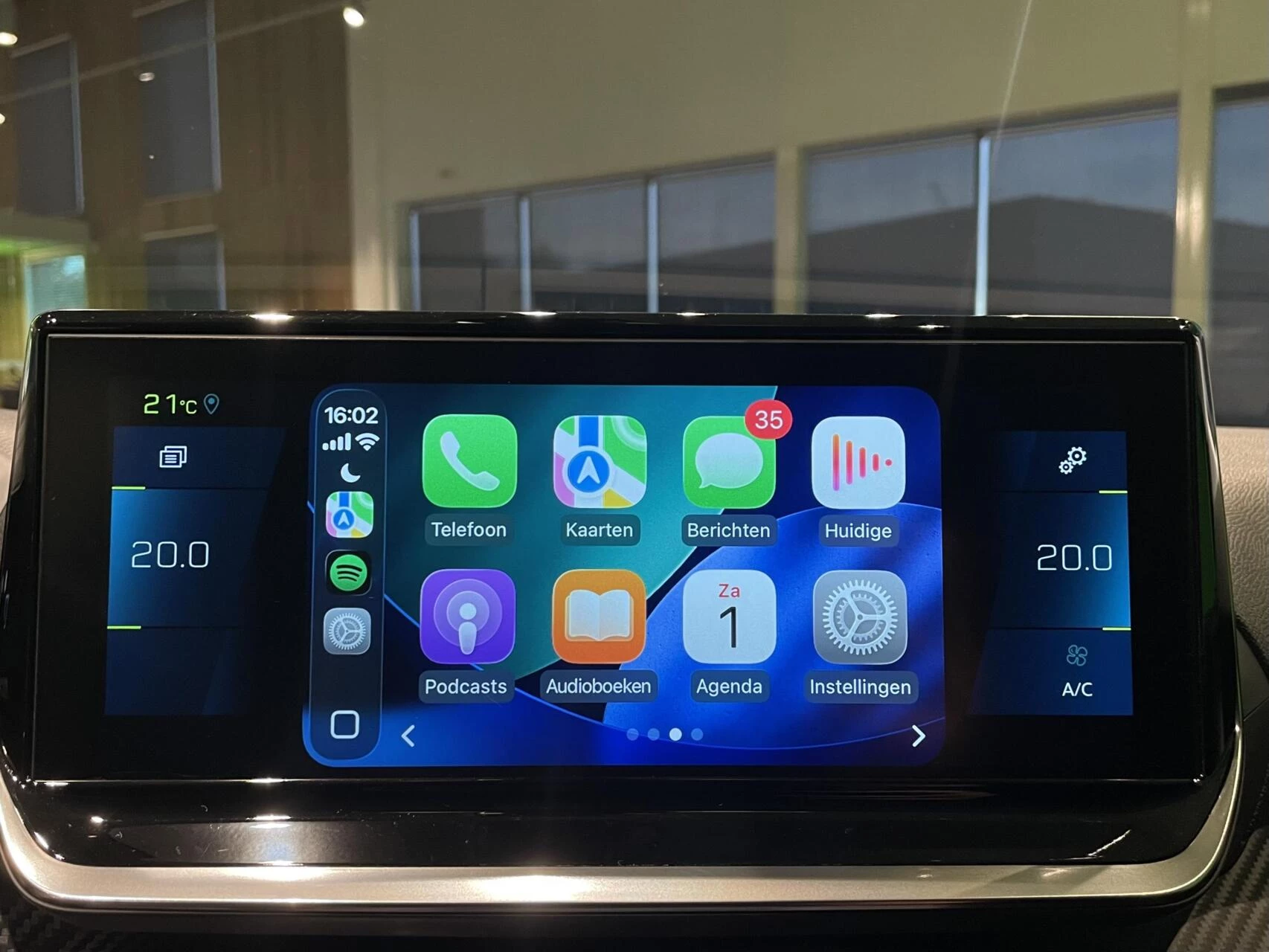 Hoofdafbeelding Peugeot e-208