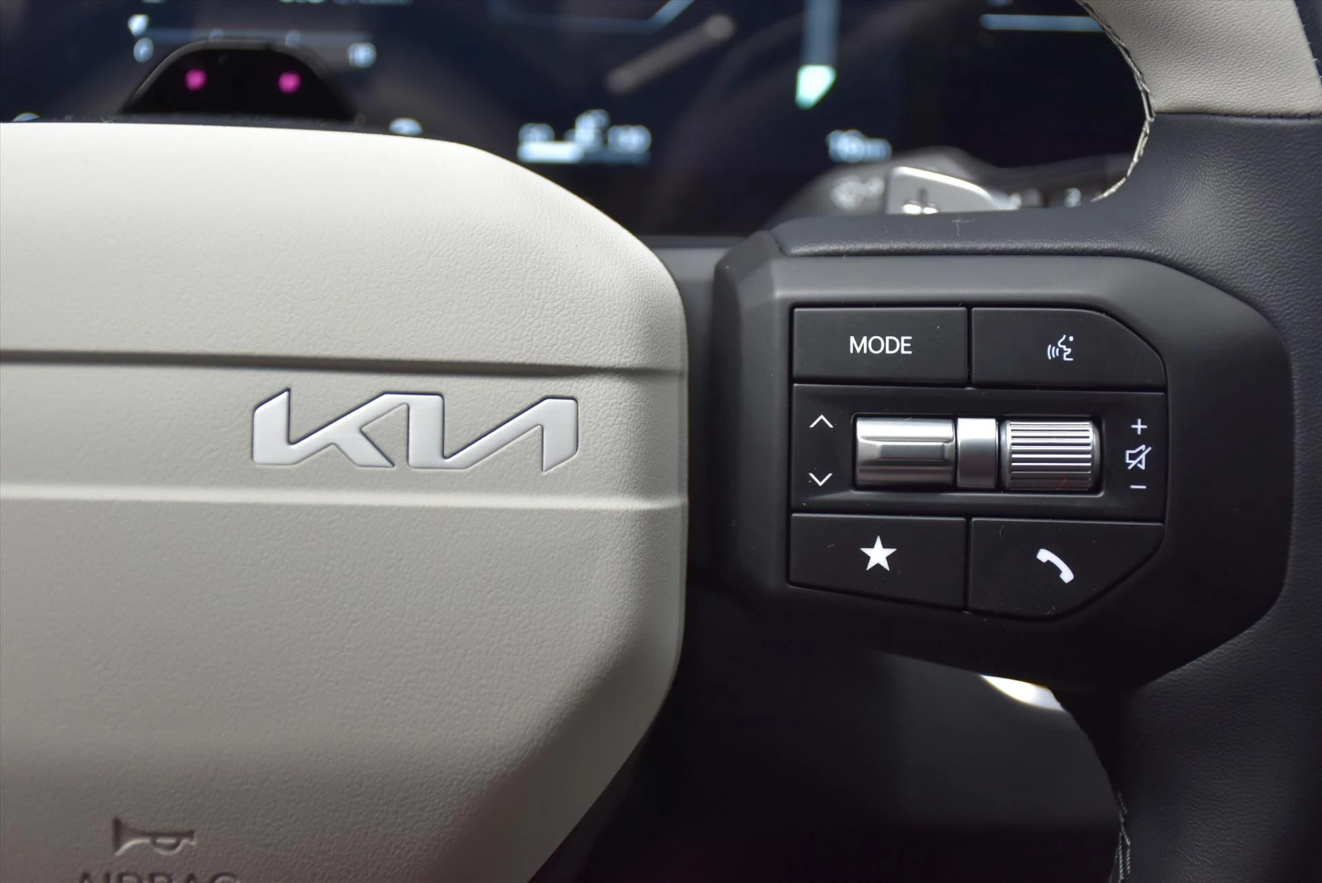 Hoofdafbeelding Kia K4