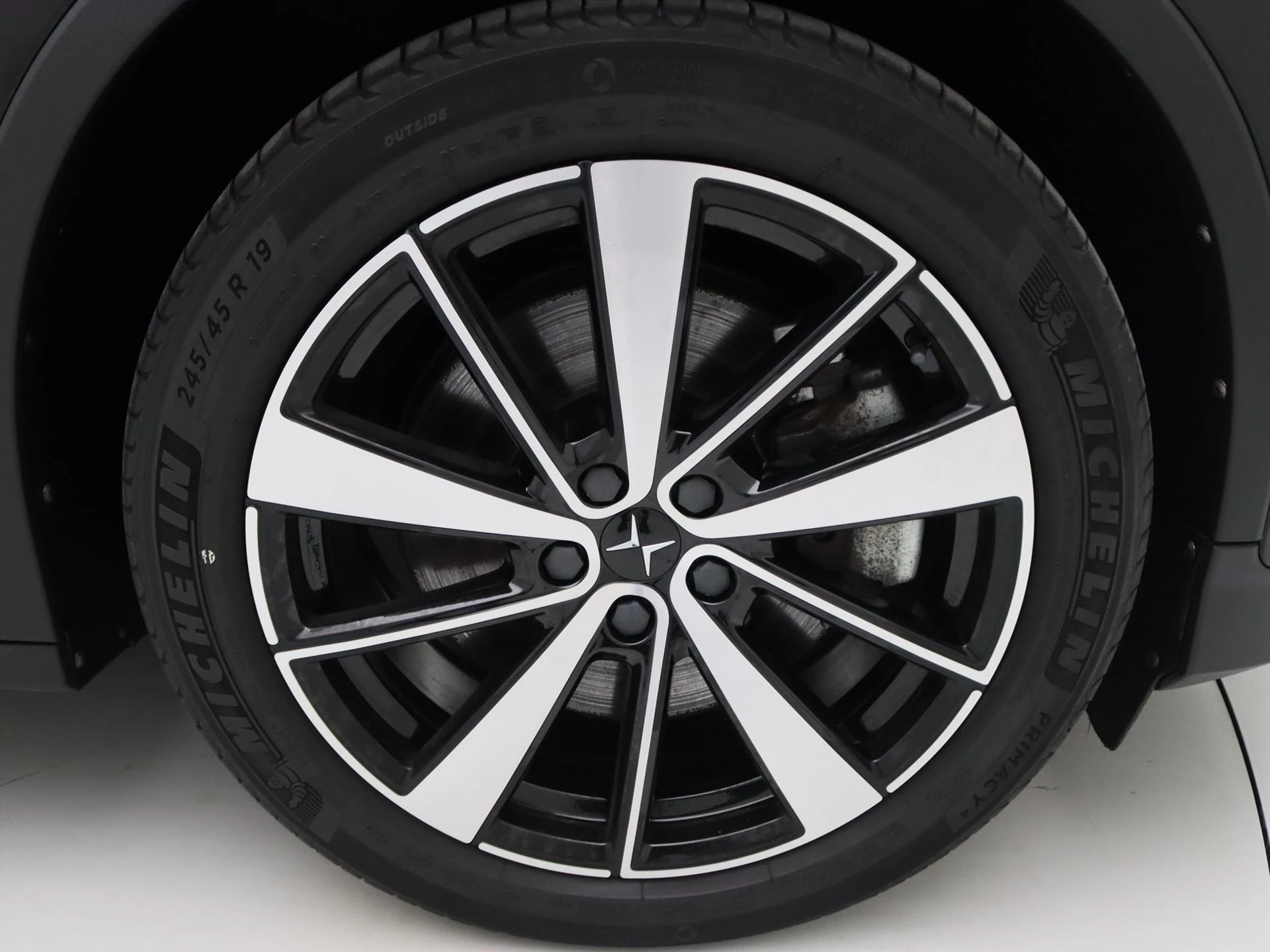 Hoofdafbeelding Polestar 2