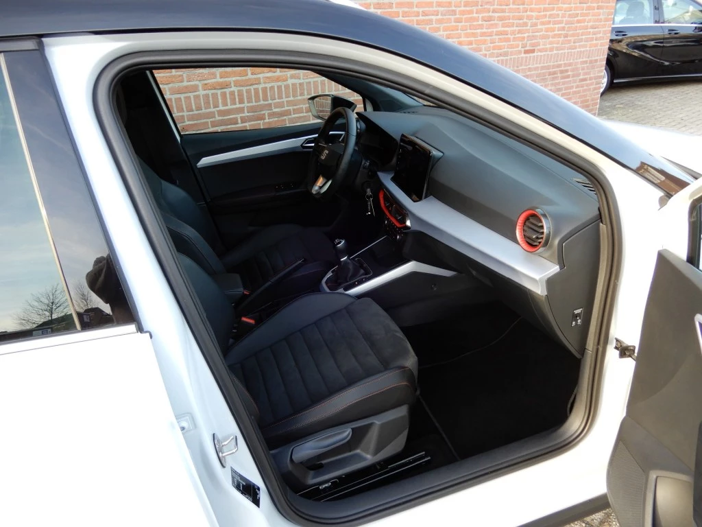Hoofdafbeelding SEAT Arona