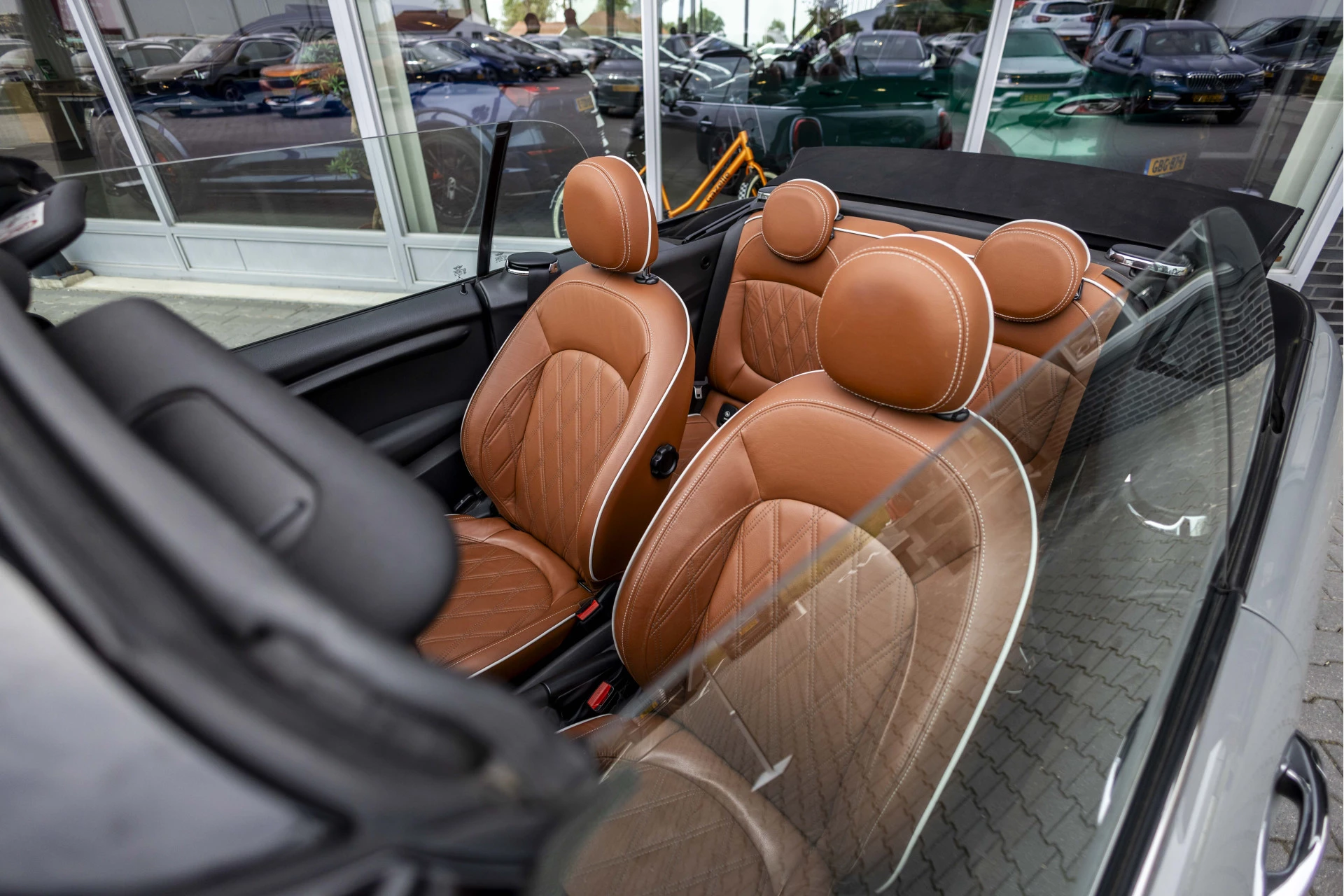 Hoofdafbeelding MINI One Cabrio