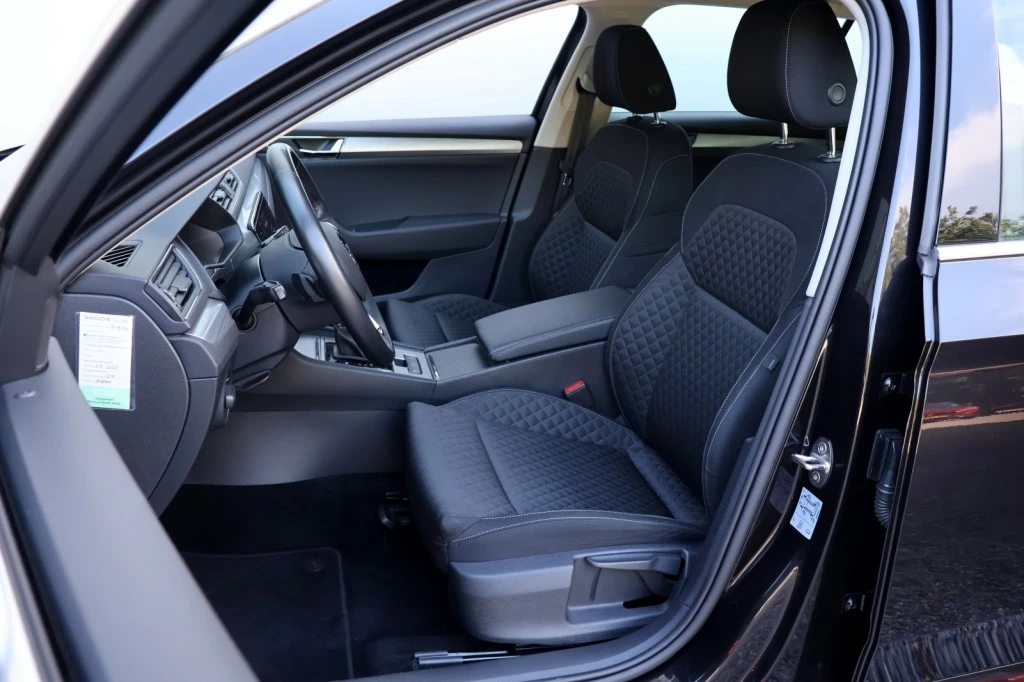 Hoofdafbeelding Škoda Superb