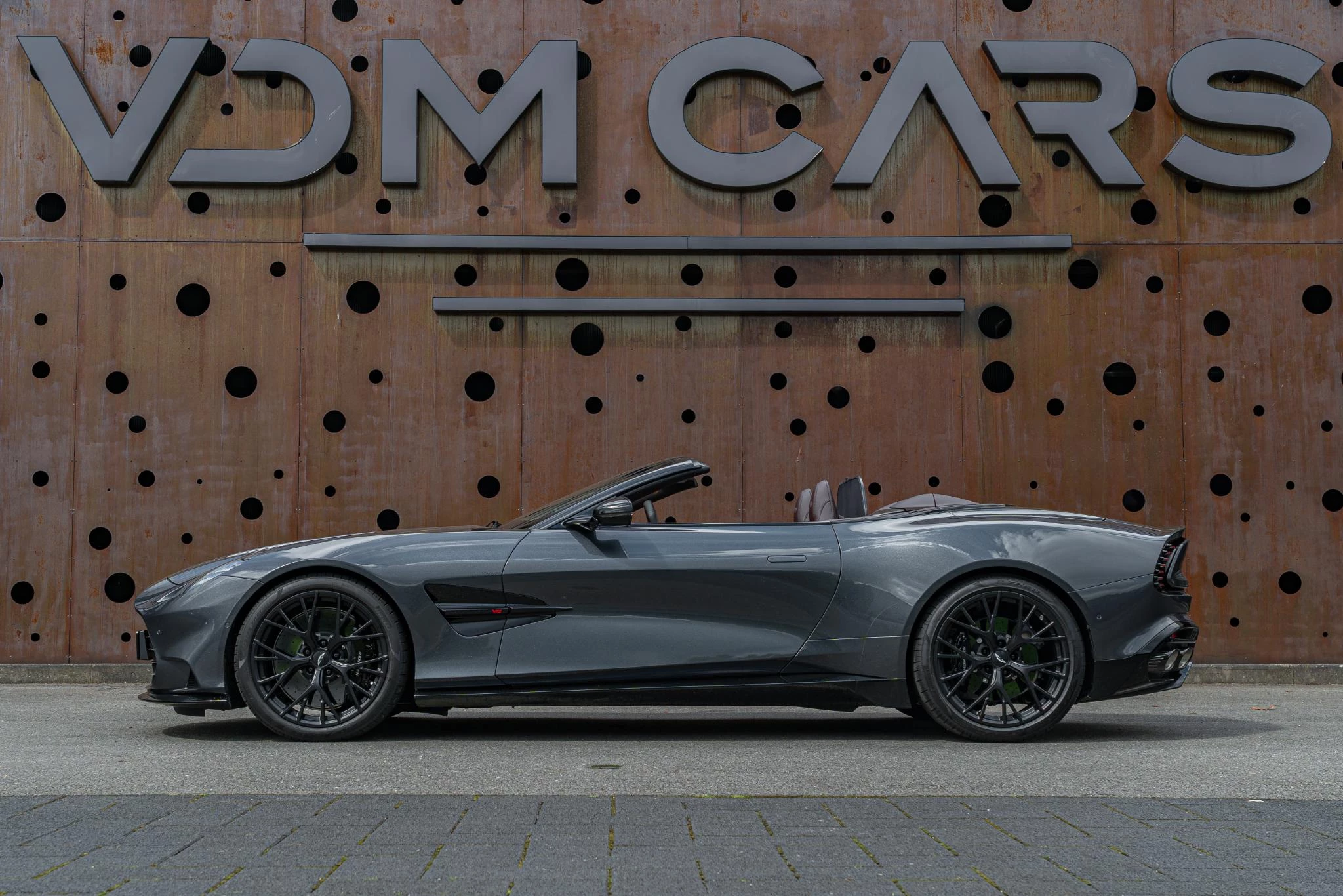 Hoofdafbeelding Aston Martin Vanquish