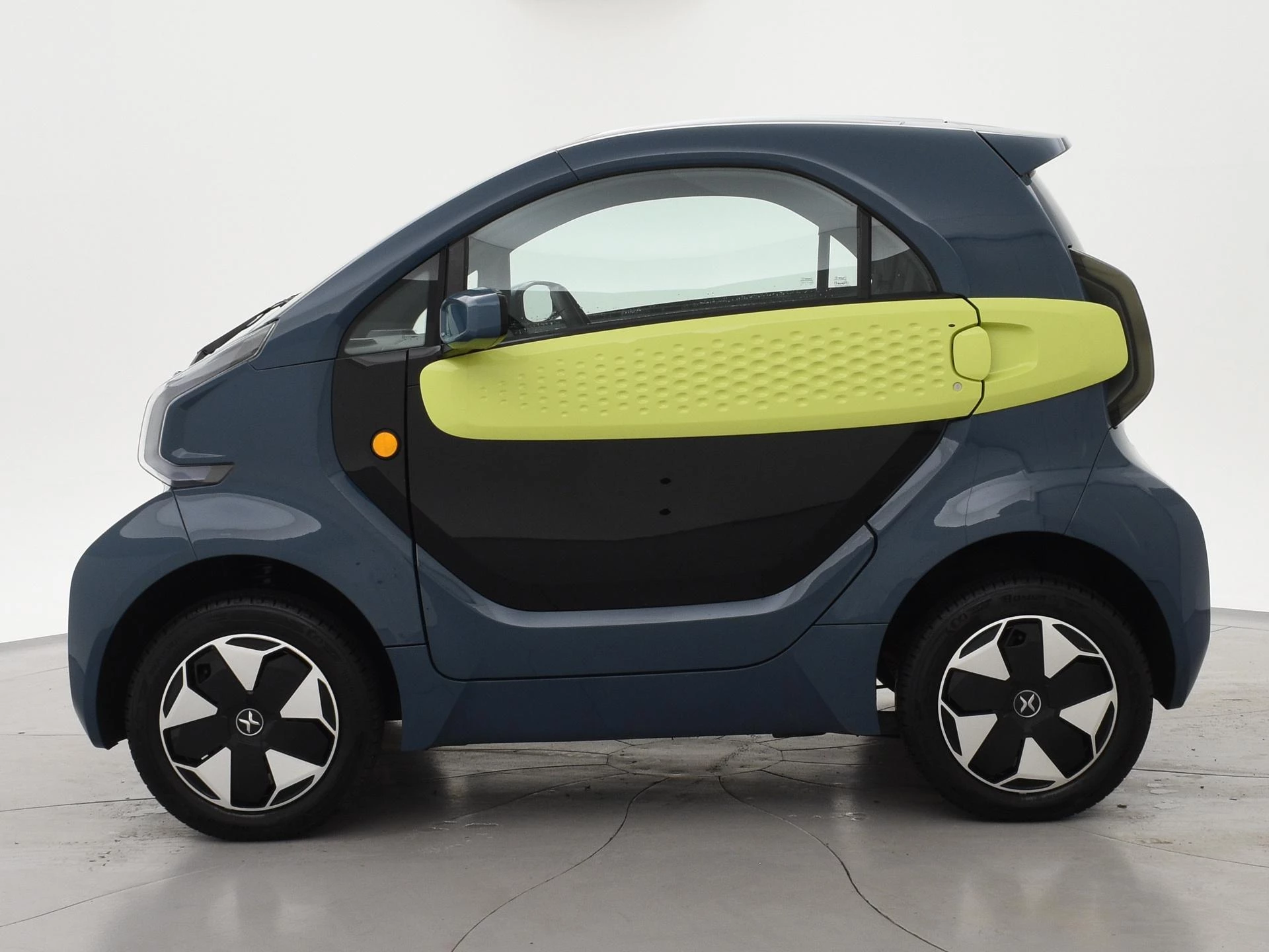 Hoofdafbeelding XEV Yoyo